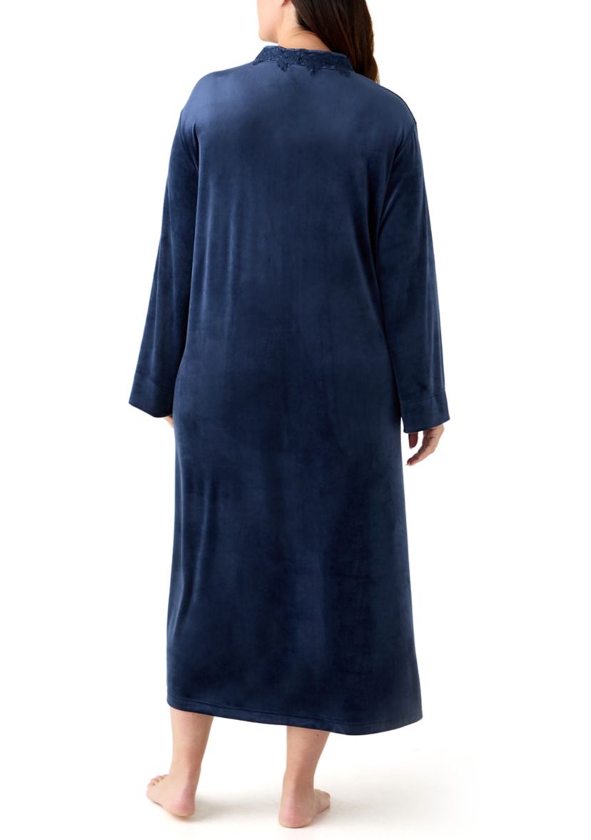 Plus Size Luxe Fleece Long Zip Robe