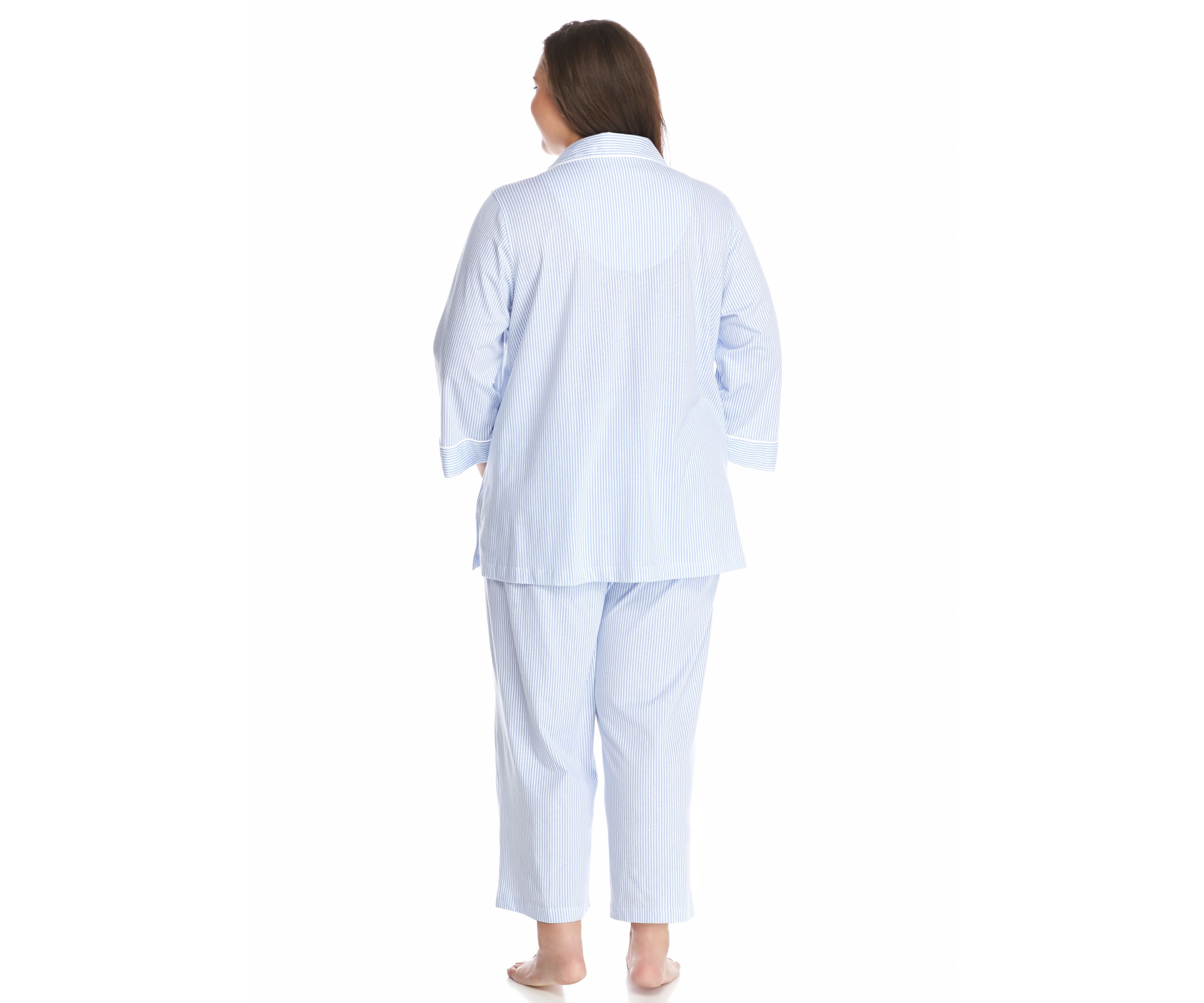 Plus Size 3/4 Sleeve Classic Notch Collar Capri Pajama Set