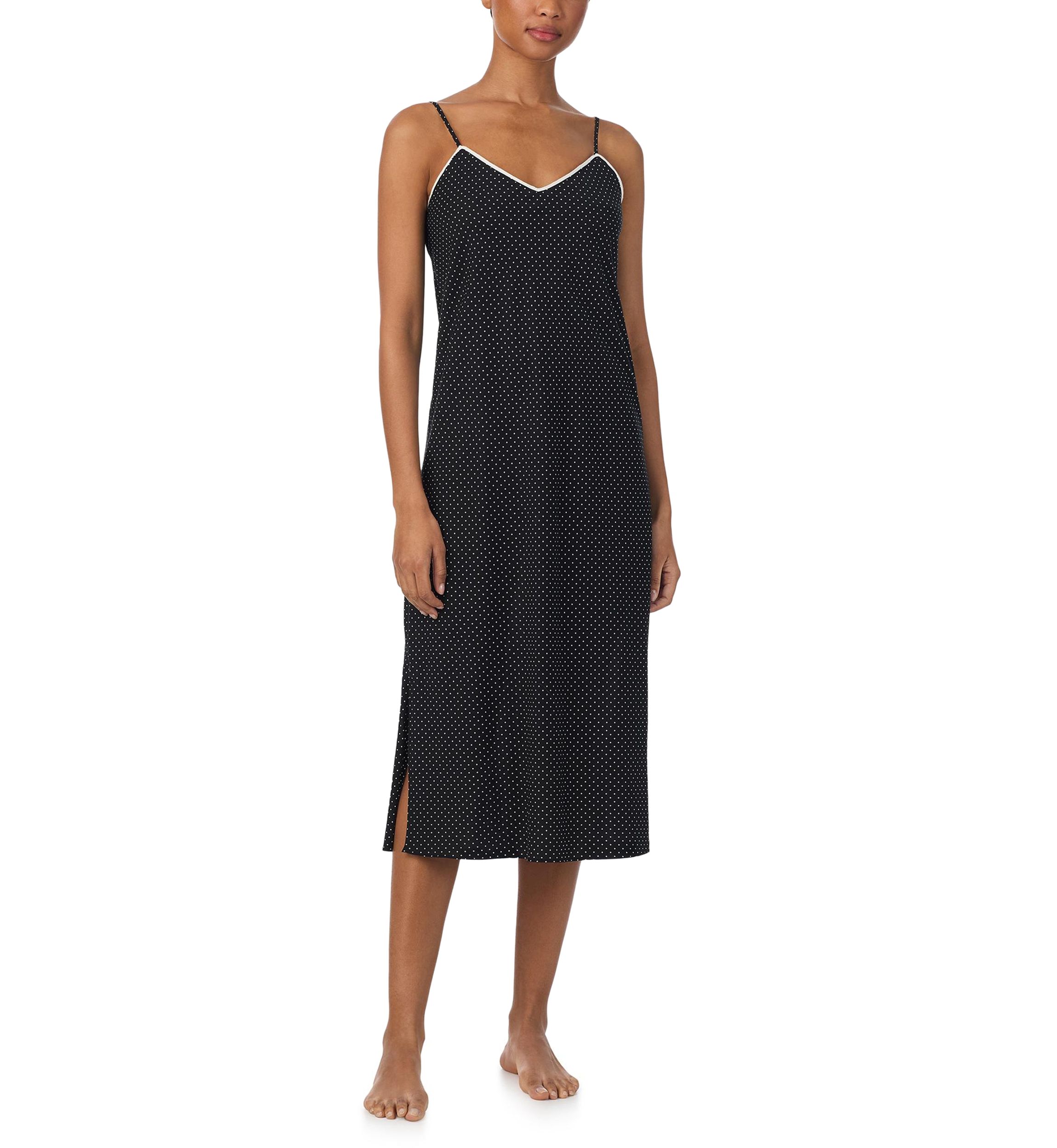 Sleevelees V-Neck Ballet Gown