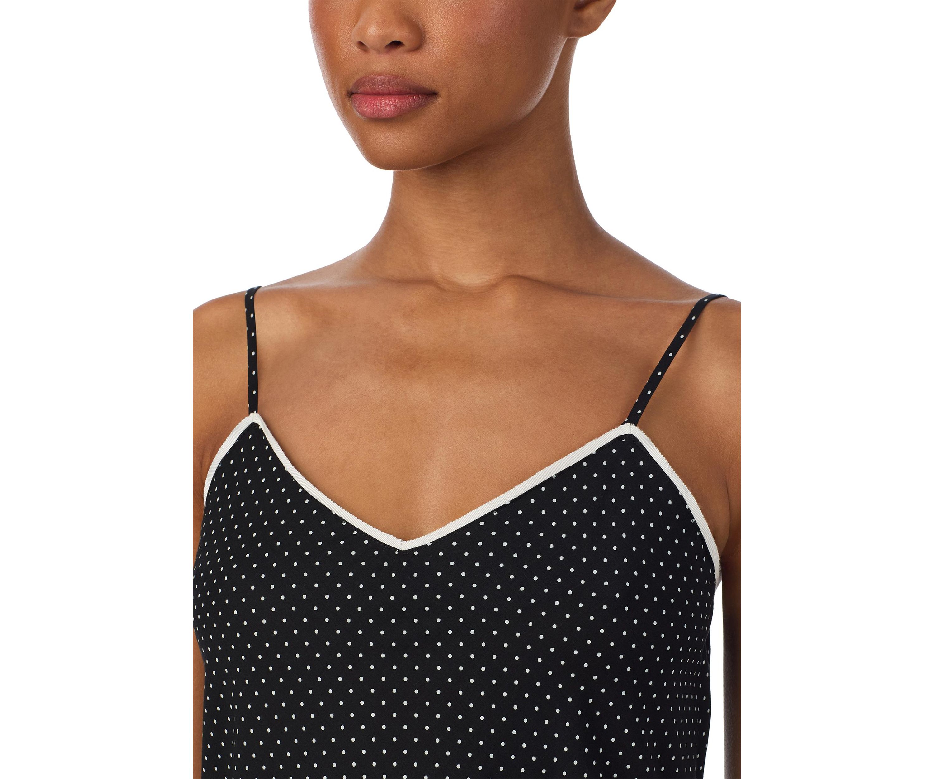 Sleevelees V-Neck Ballet Gown