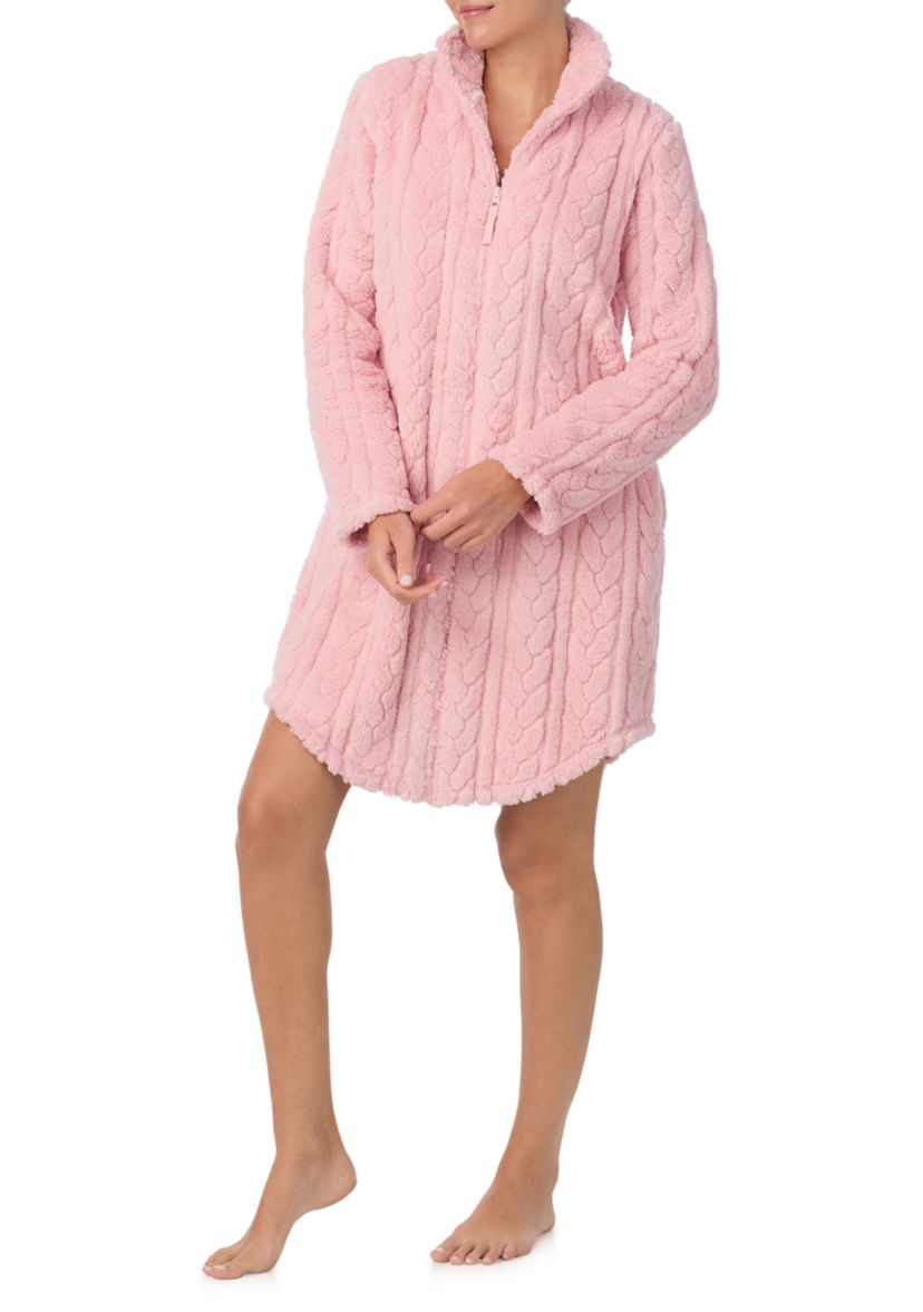 Short Cable Zip Robe