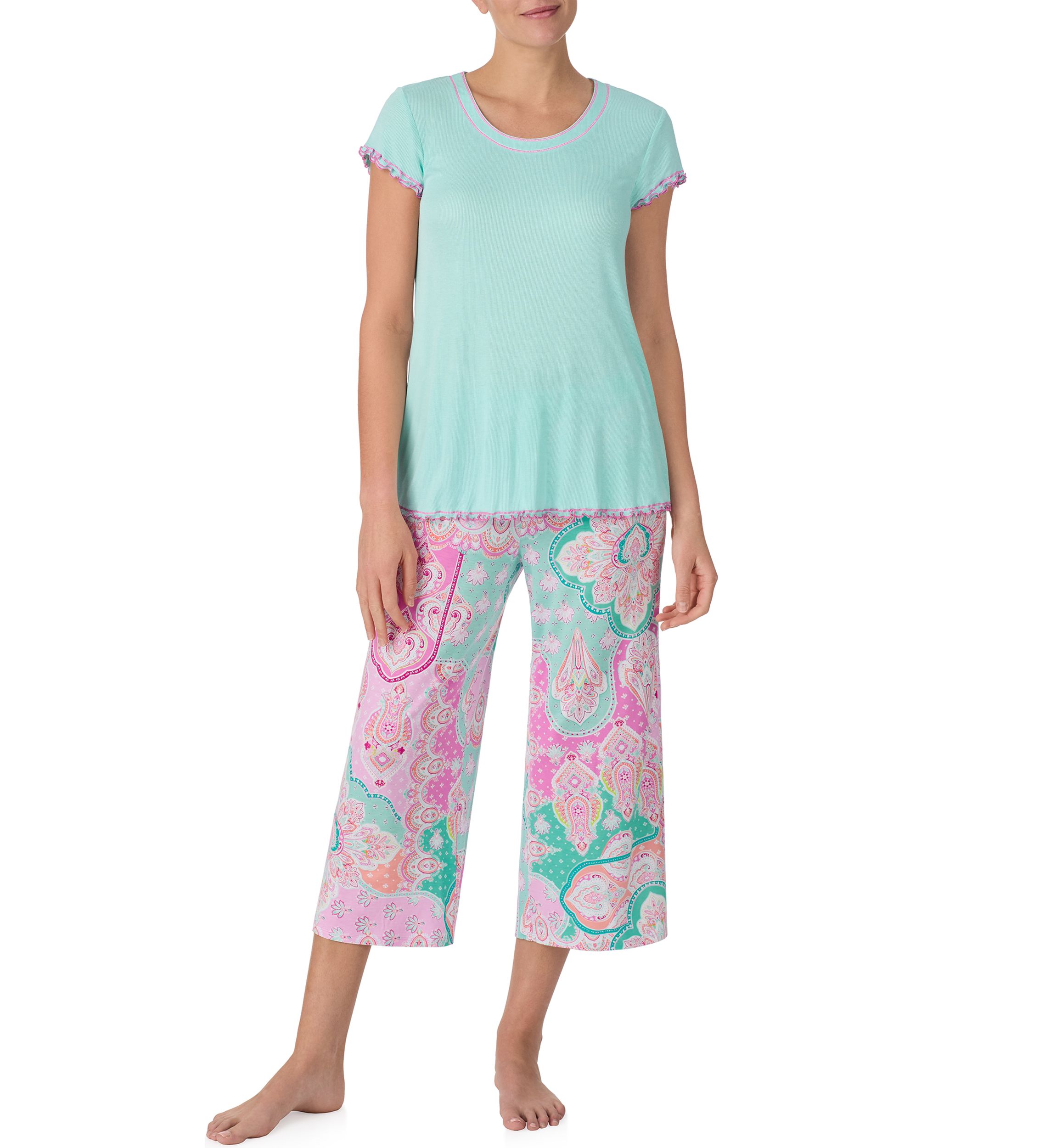 Solid Short Sleeve T-Shirt and Cropped Printed Pants Pajama Set