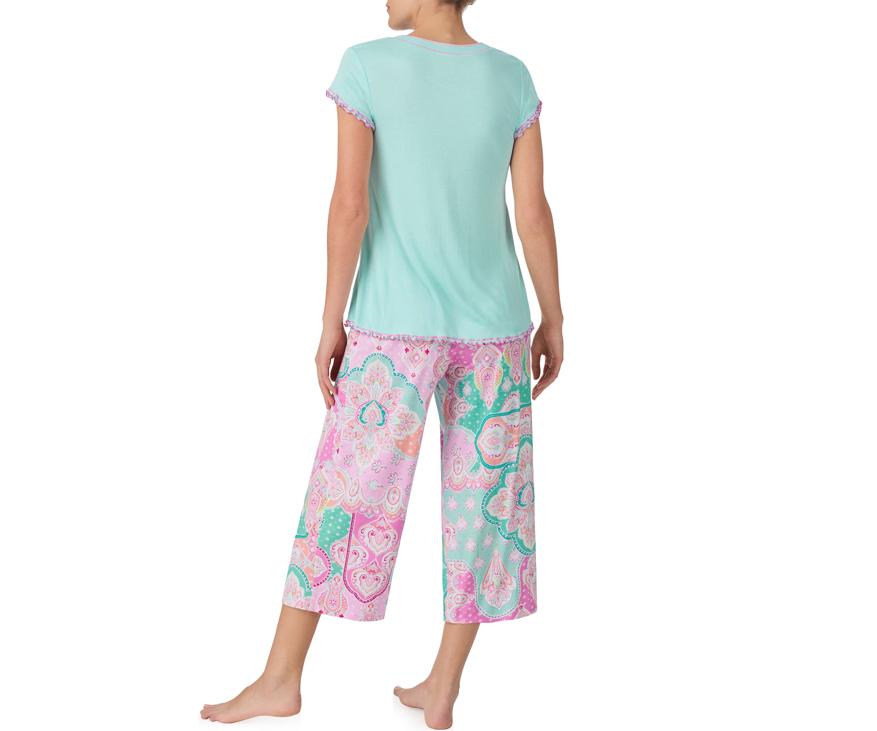 Solid Short Sleeve T-Shirt and Cropped Printed Pants Pajama Set