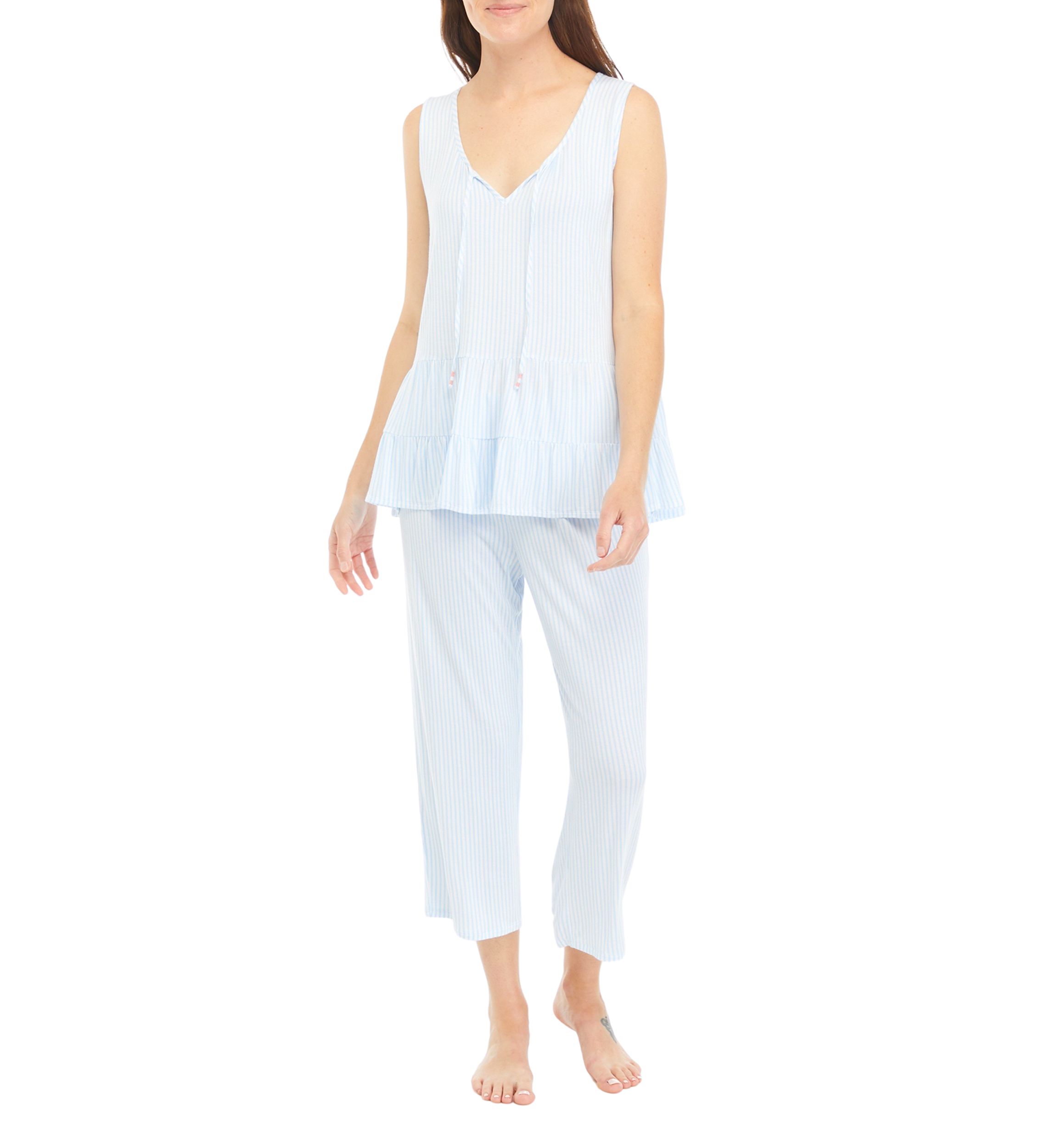 Sleeveless Top and Capri Pants Pajama Set