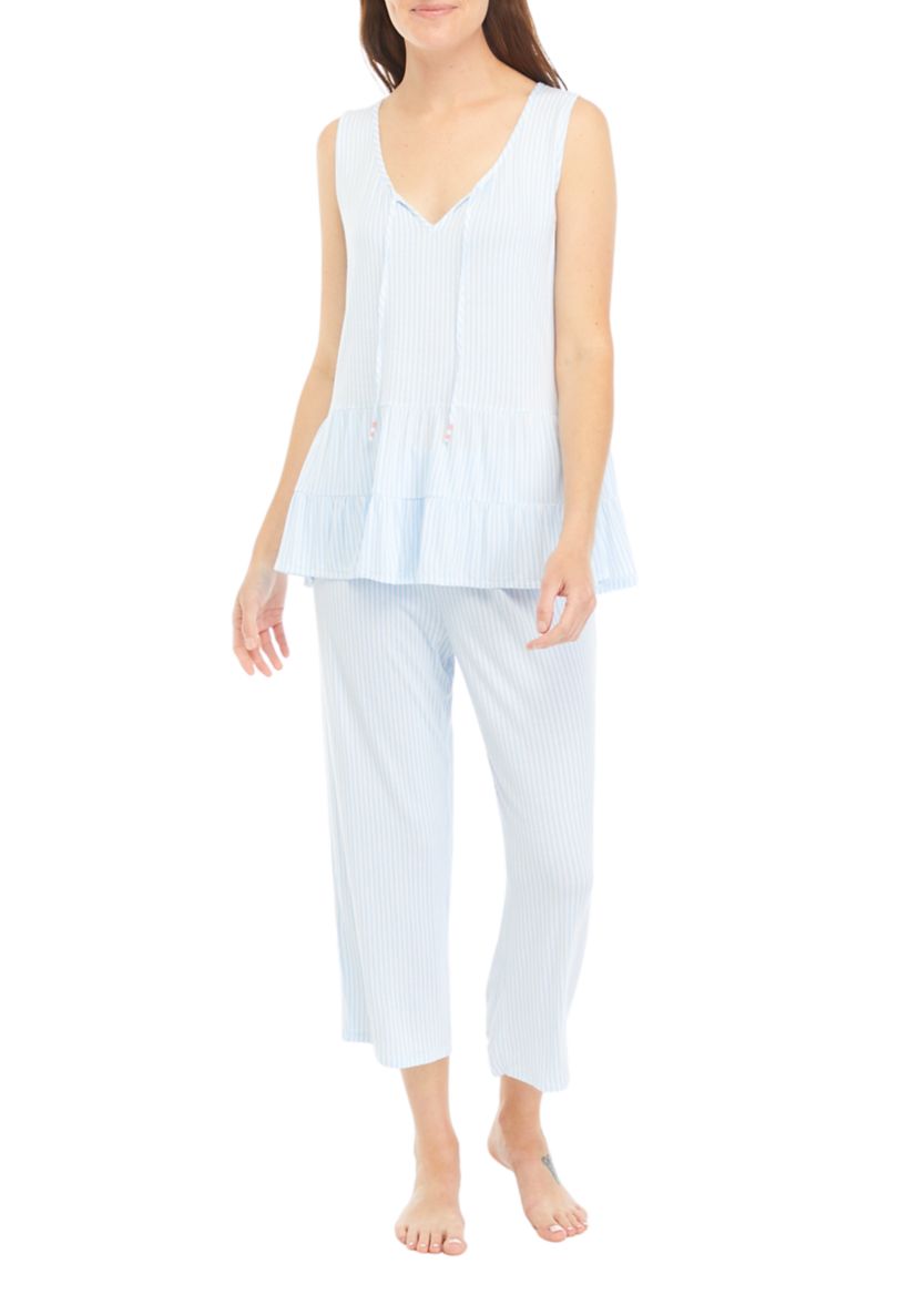Sleeveless Top and Capri Pants Pajama Set