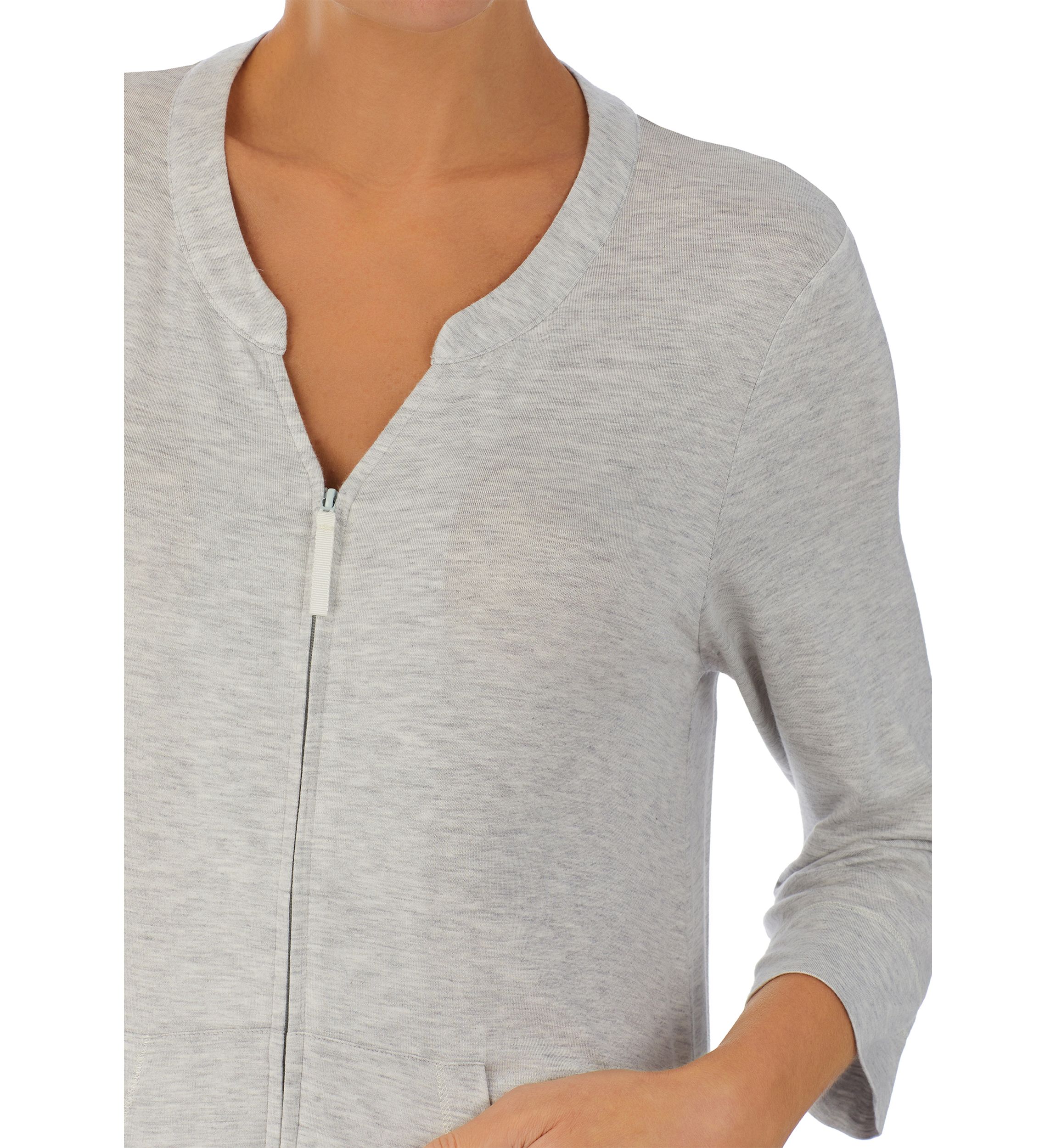 3/4 Sleeve Zip Robe 