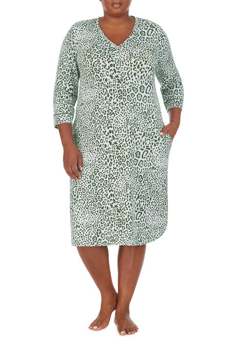 Plus Size Animal Print 3/4 Sleeve Nightgown 
