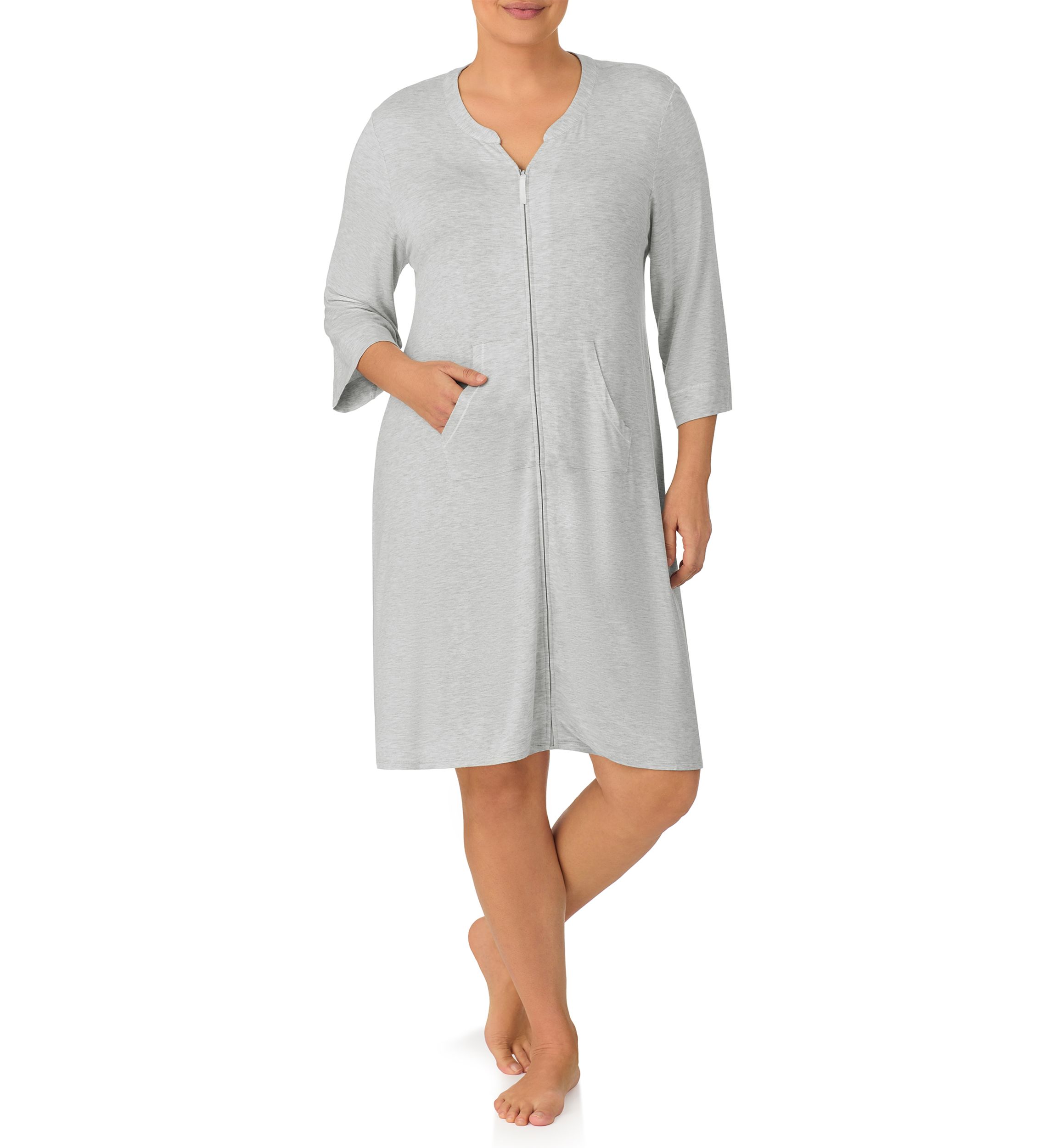 Plus Size 3/4 Sleeve Zip Robe
