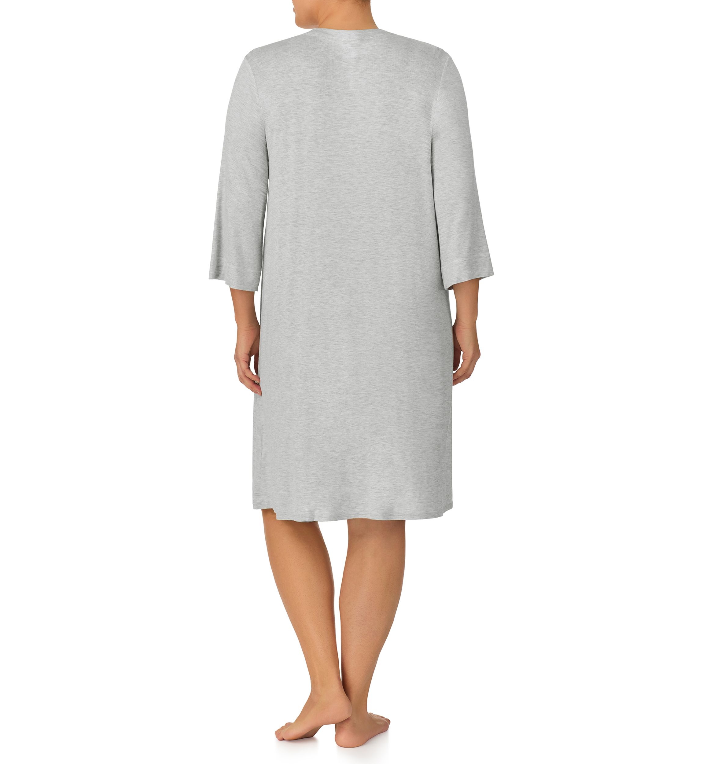 Plus Size 3/4 Sleeve Zip Robe