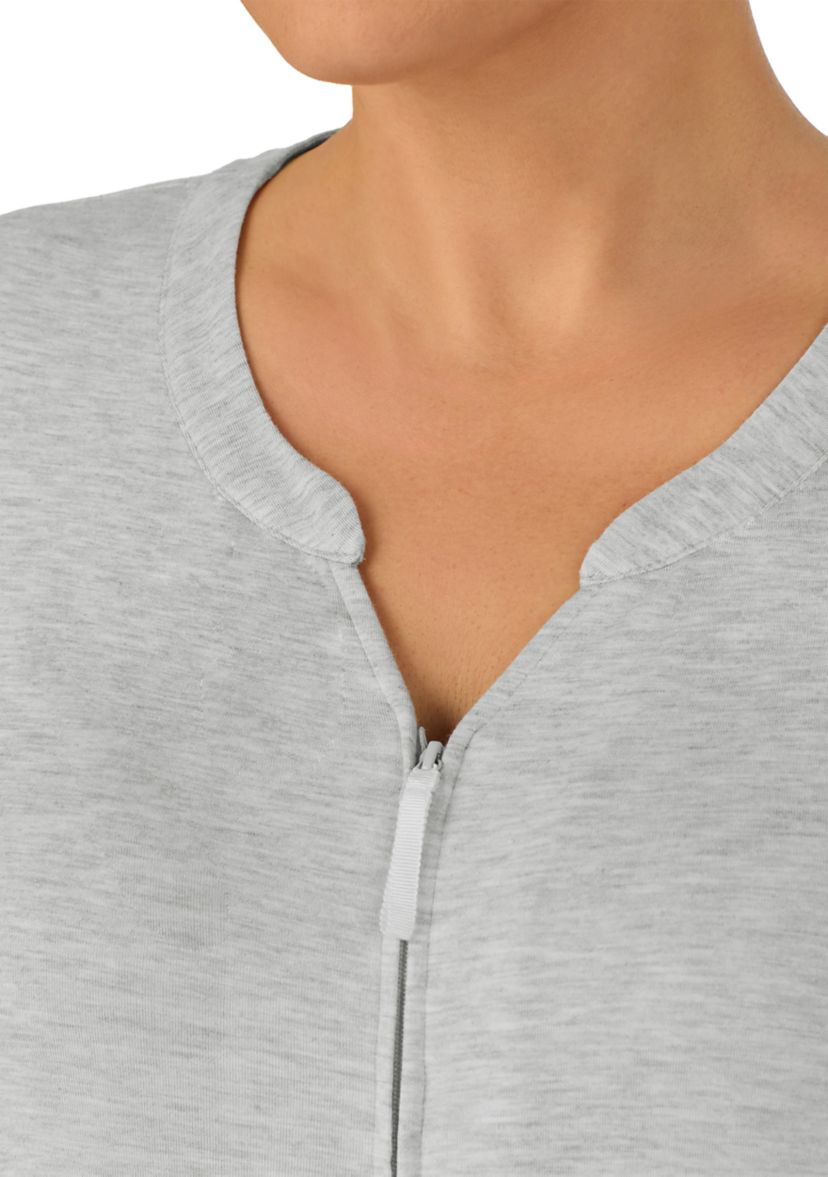 Plus Size 3/4 Sleeve Zip Robe