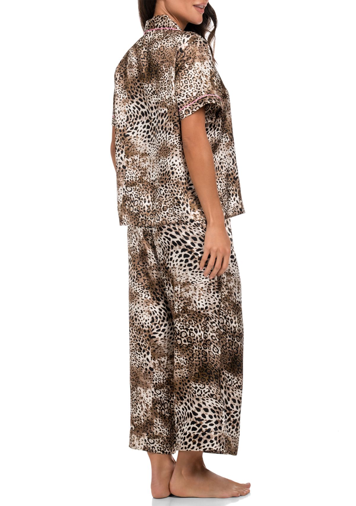 Nakura Skin Notch Pajama Set 