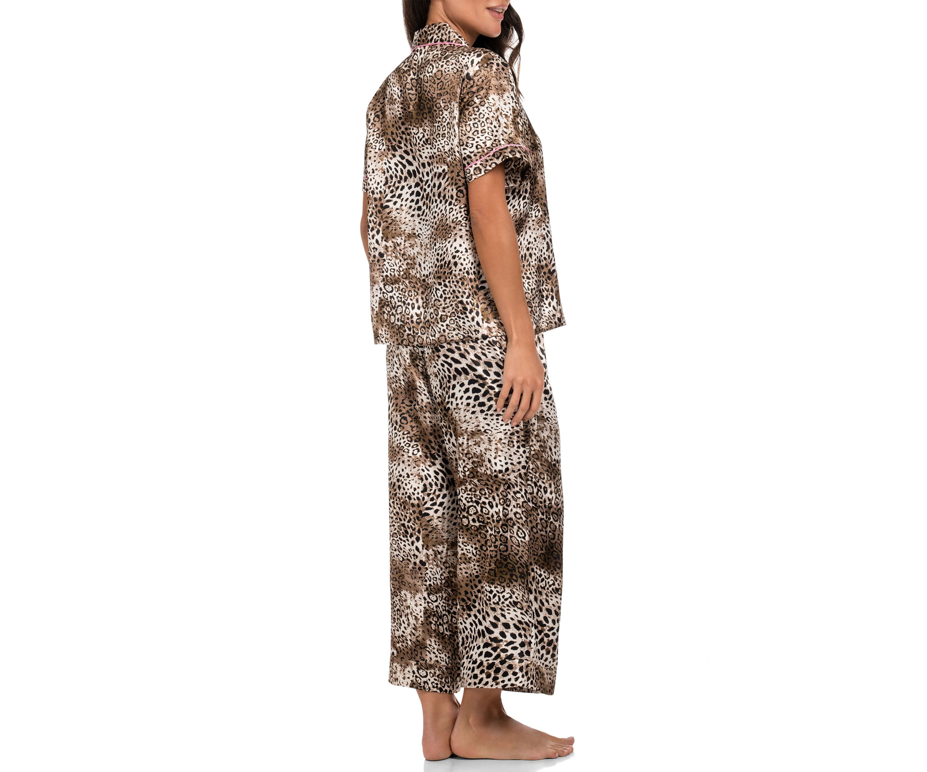 Nakura Skin Notch Pajama Set 