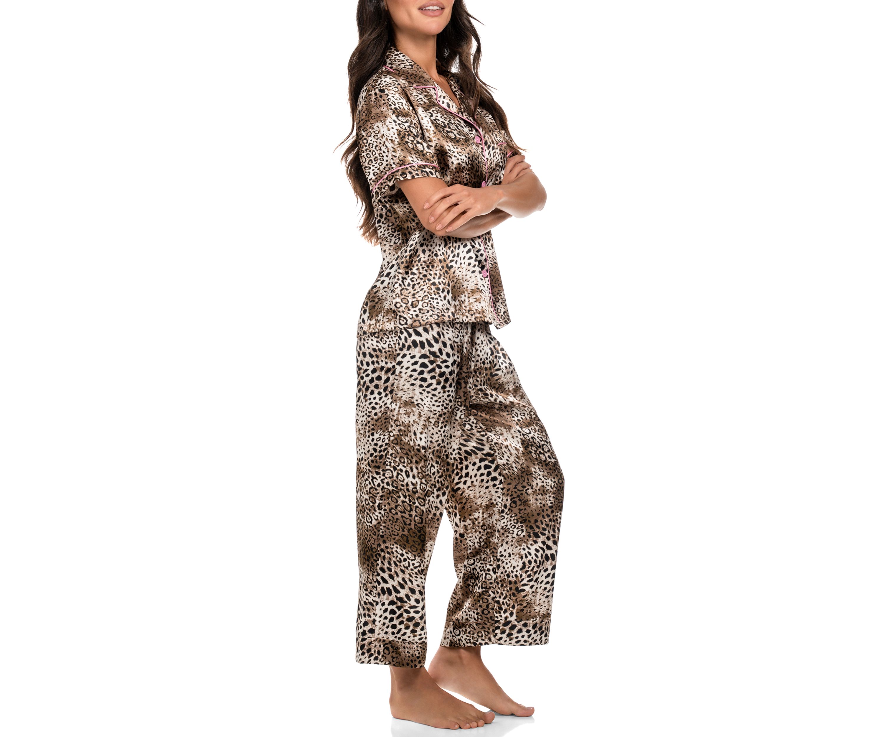 Nakura Skin Notch Pajama Set 