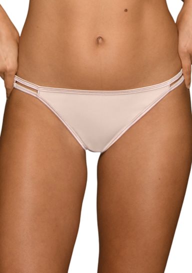Lace Kiss Thong 