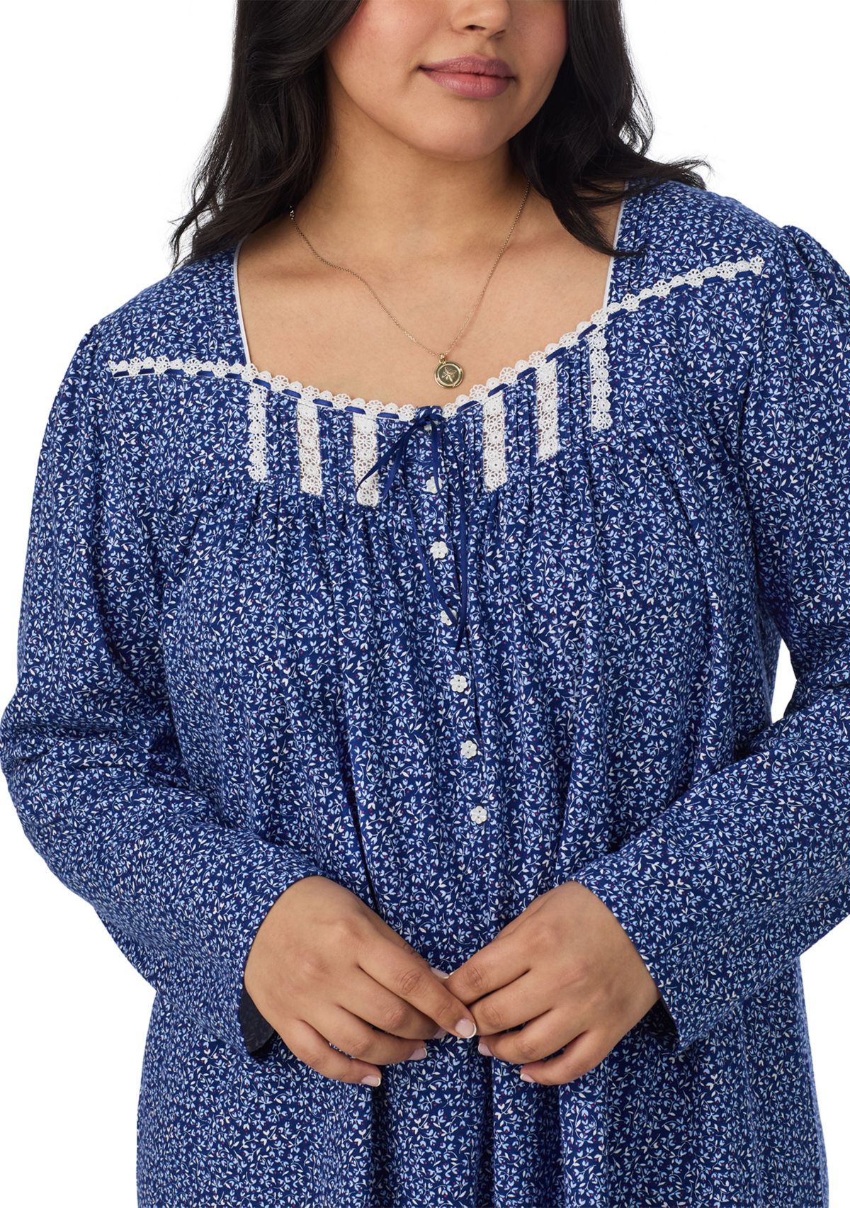 Plus Size Long Sleeve Short Nightgown