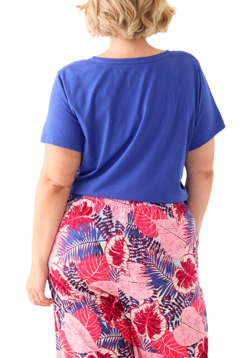 Plus Size Short Sleeve V-Neck T-Shirt 