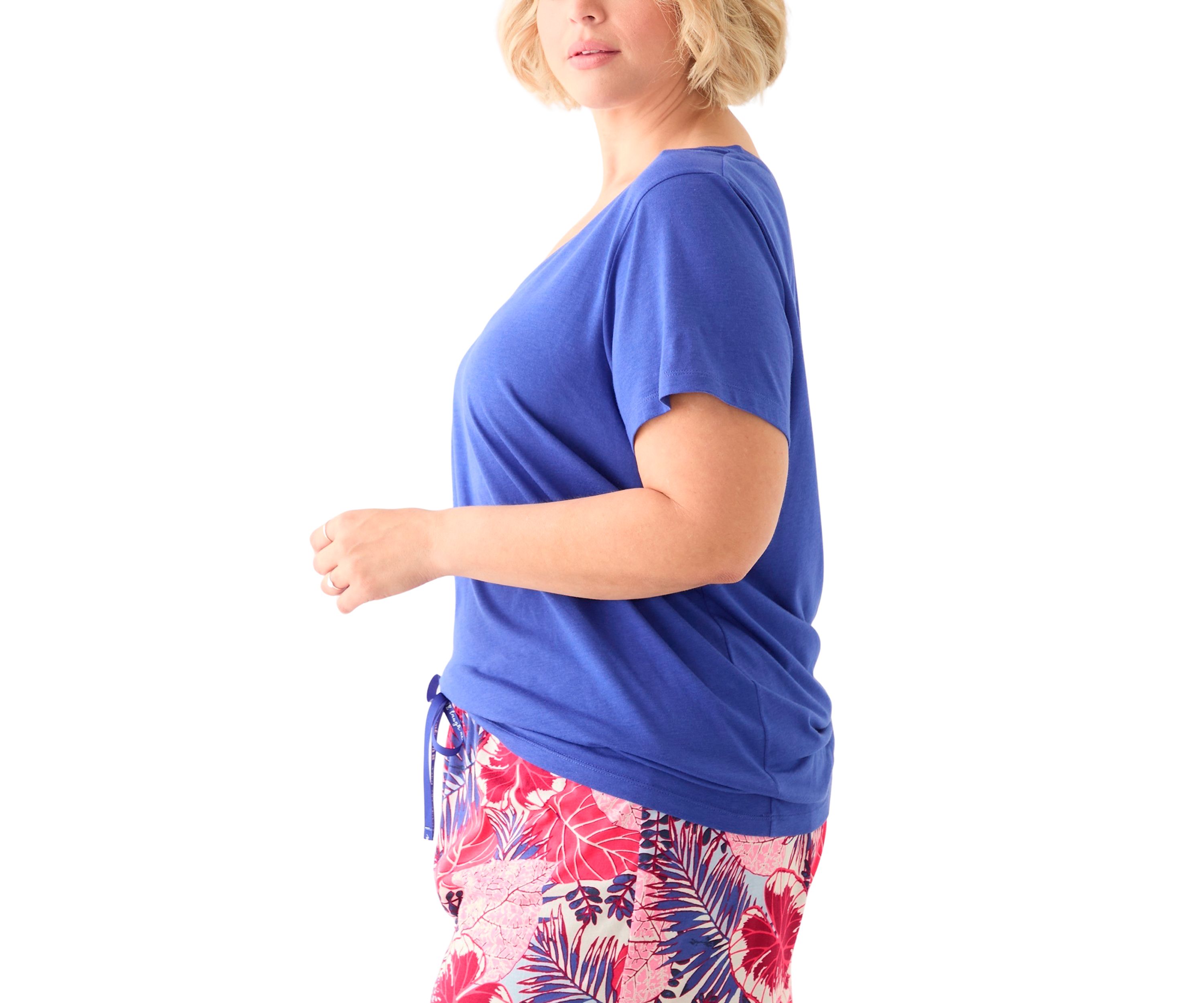 Plus Size Short Sleeve V-Neck T-Shirt 