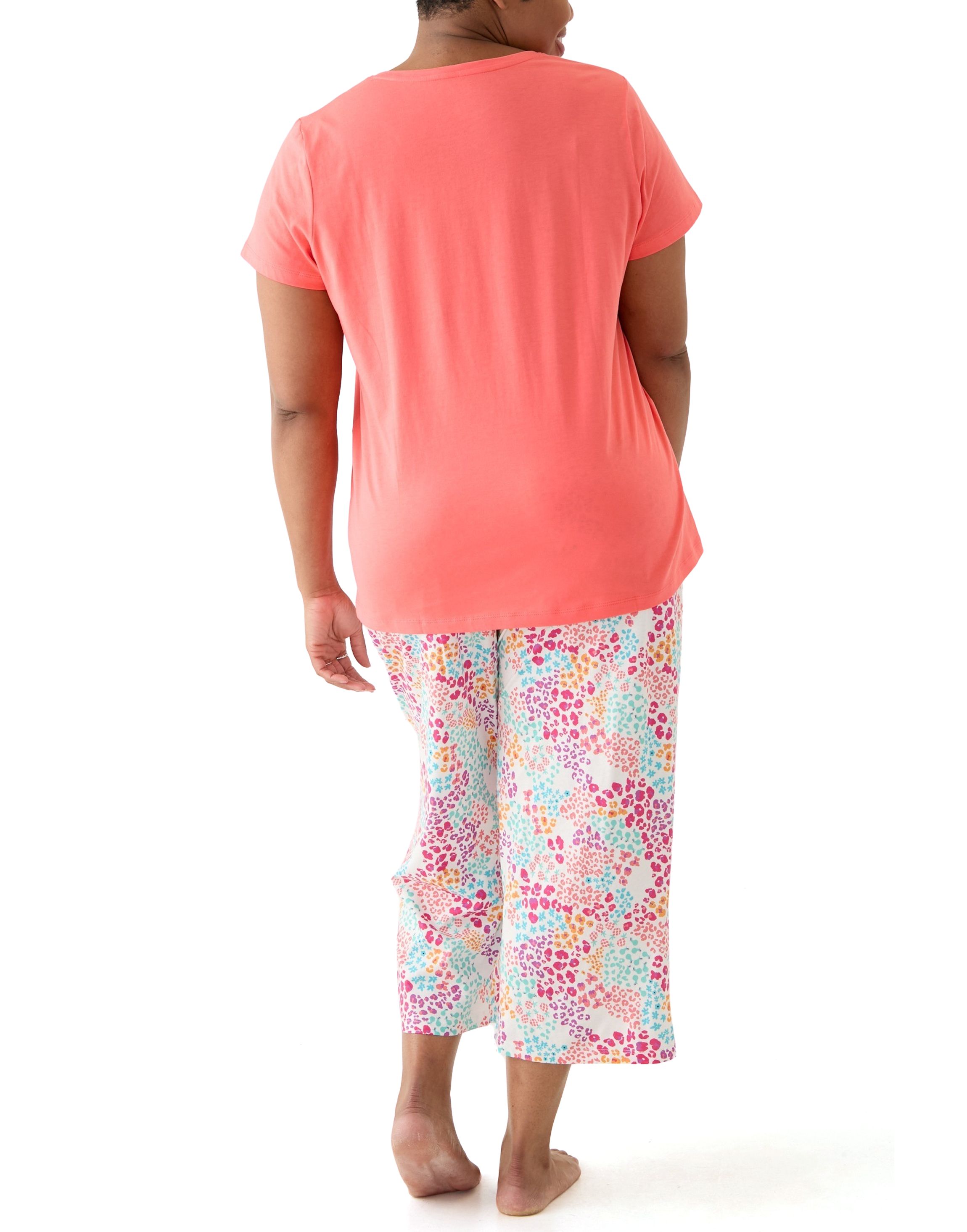 Plus Size Cotton Knit T-Shirt and Capri Pajama Set