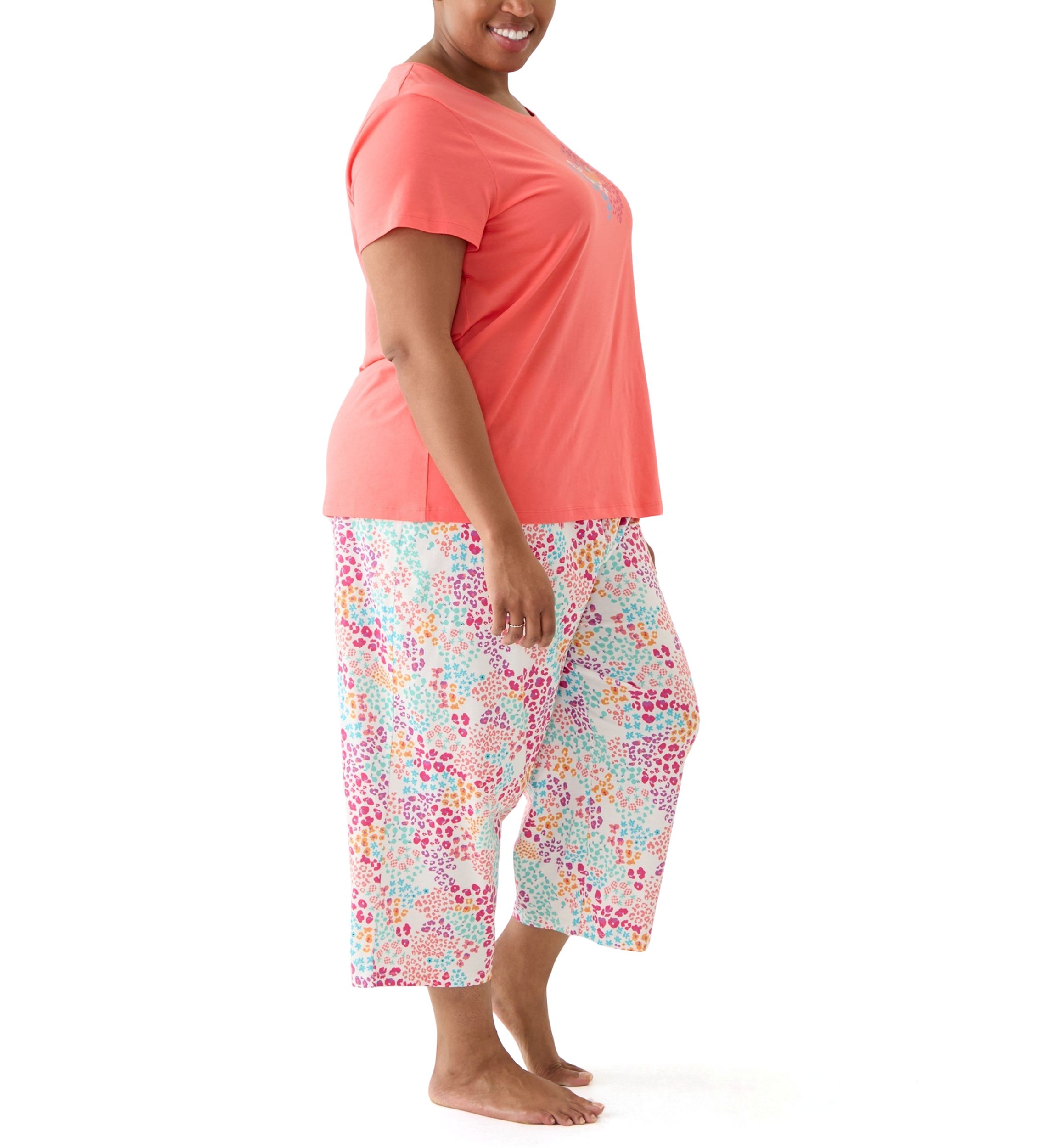 Plus Size Cotton Knit T-Shirt and Capri Pajama Set
