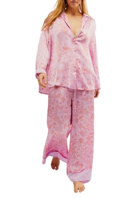 Pajamas & Loungewear