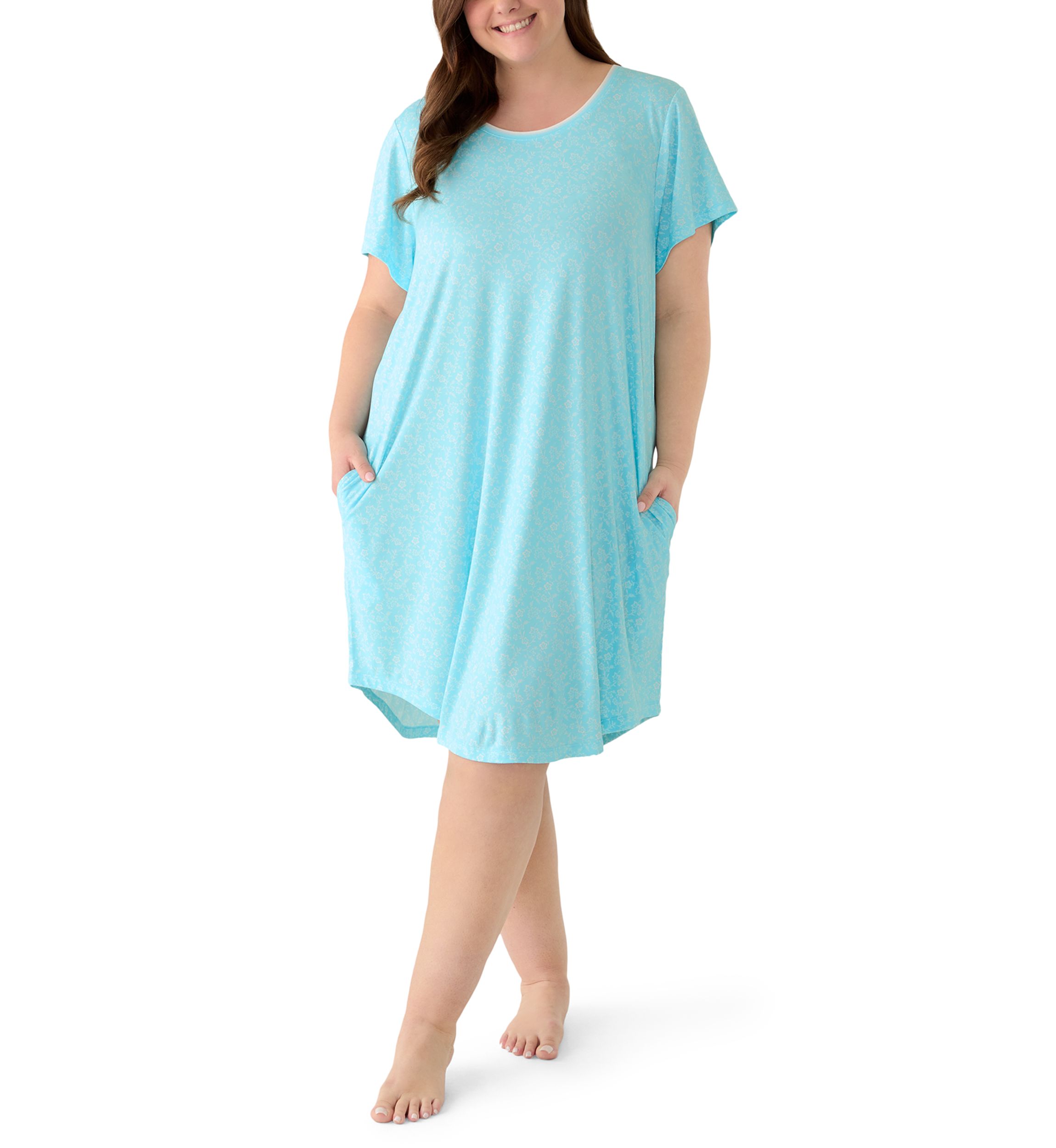 petite evening dress with sleeves Metallic Crinkle Long Sleeve Sheath Gown In Green main image 0