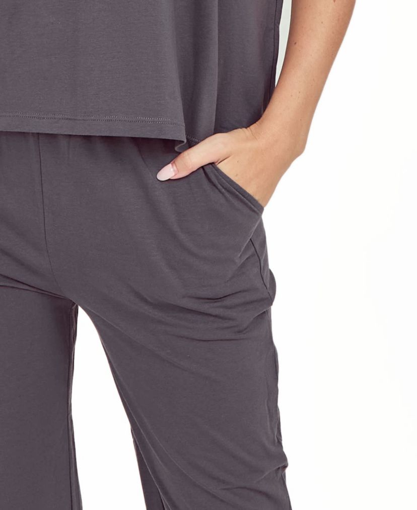 iCollection Womans Soft Knit Top and Crop Pant  Pajama Set with Side Pockets.