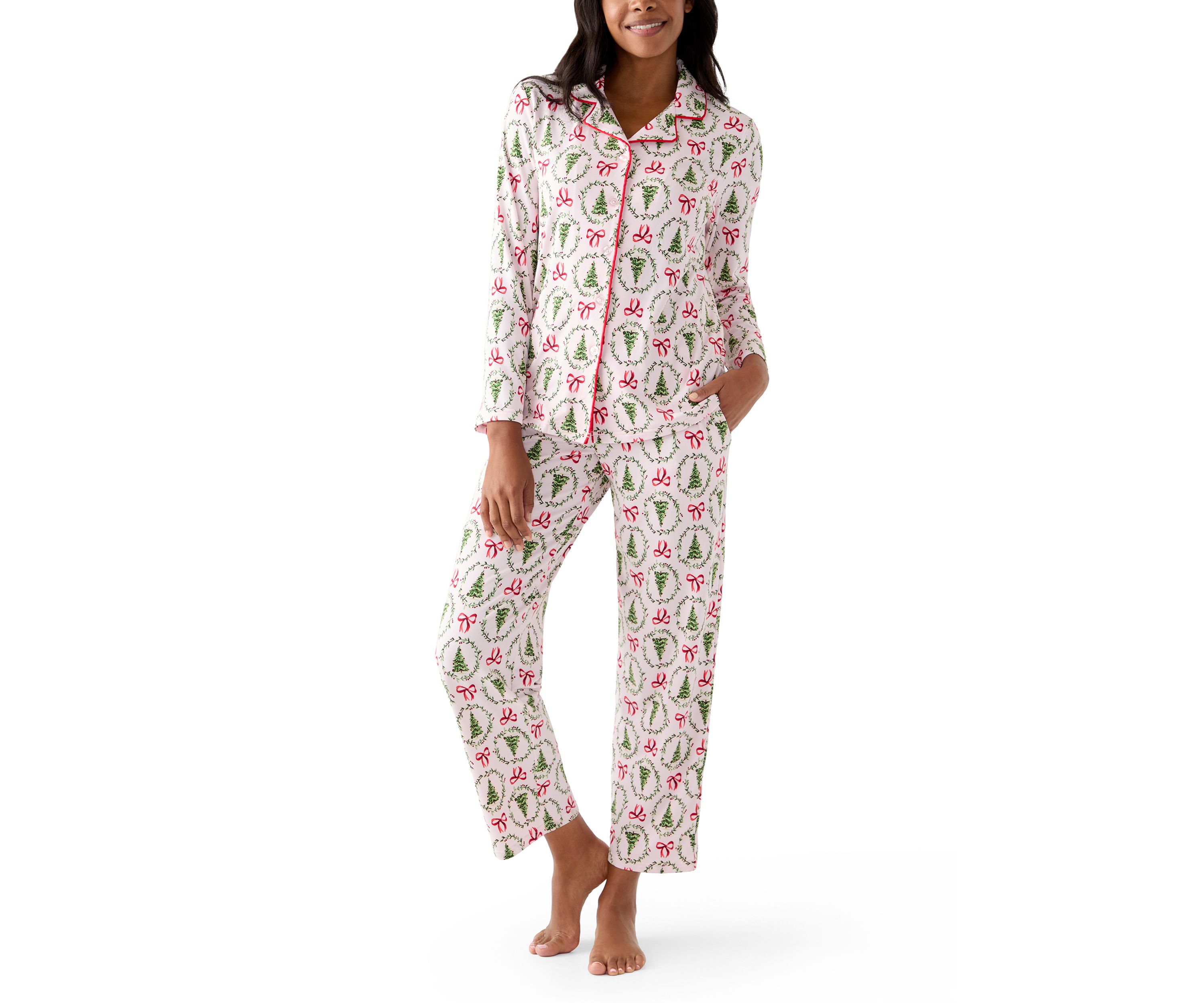 Womens Bow & Wreath Pajama Set