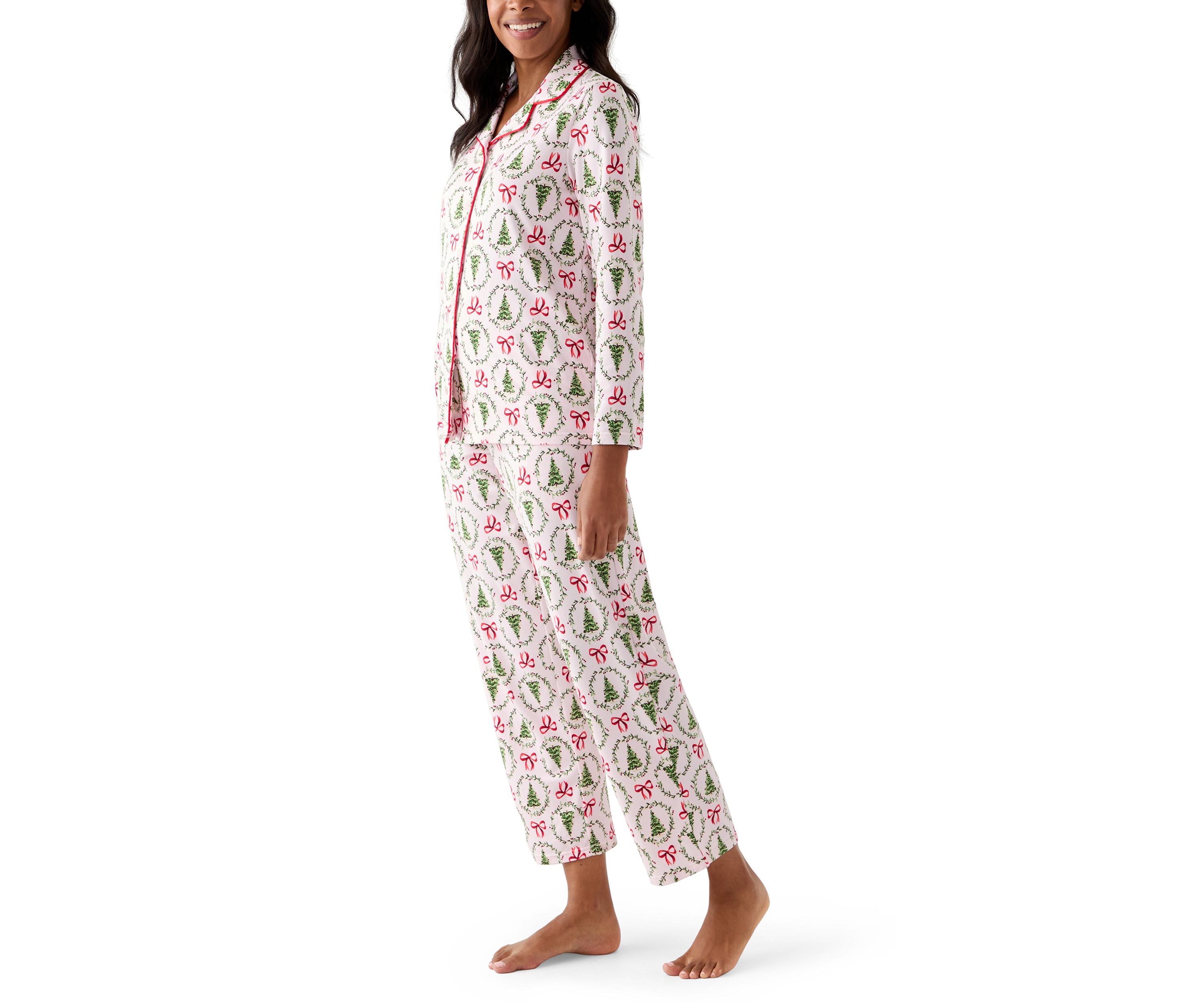 Womens Bow & Wreath Pajama Set
