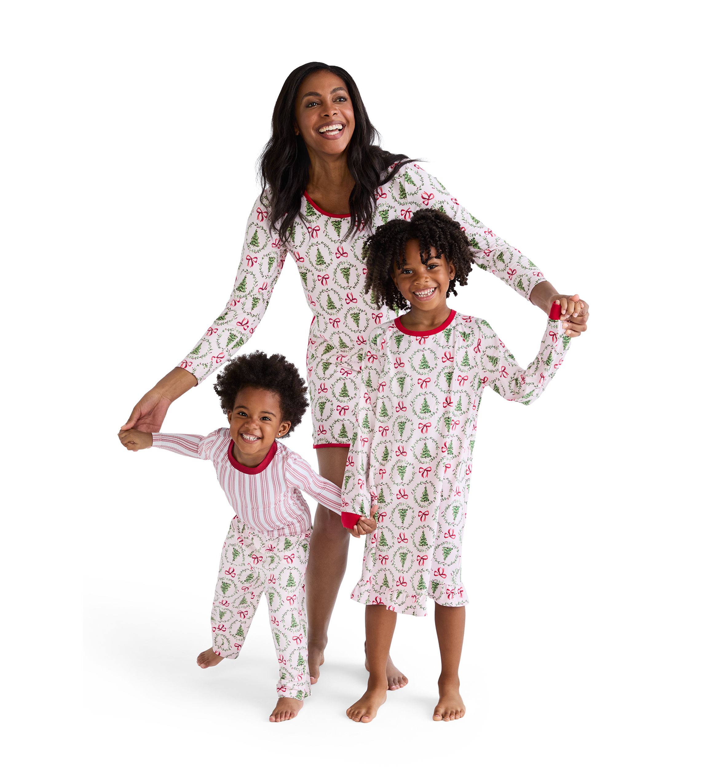 Womens Bow & Wreath Pajama Set