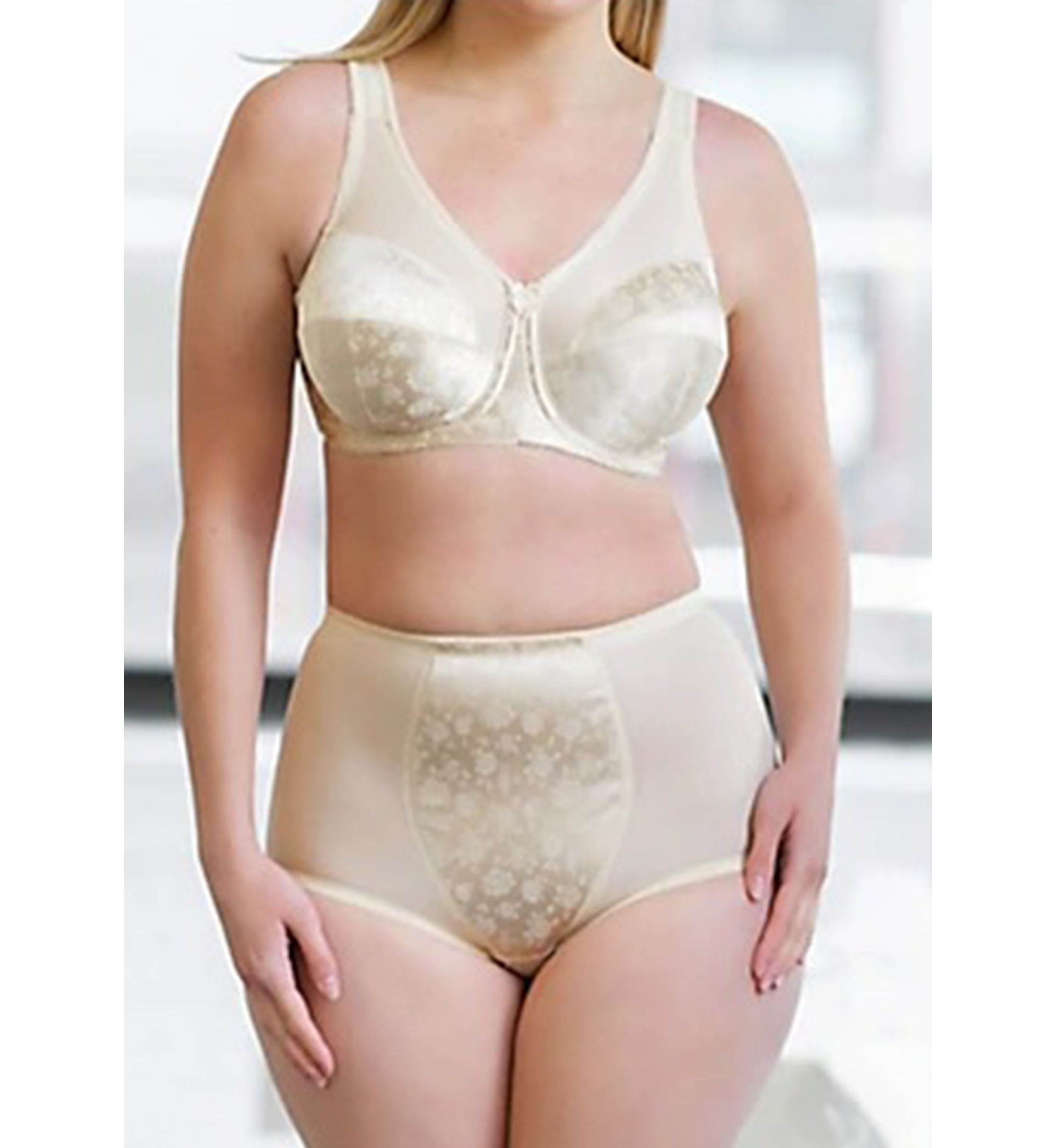 Full Figure Banded Wire Bra