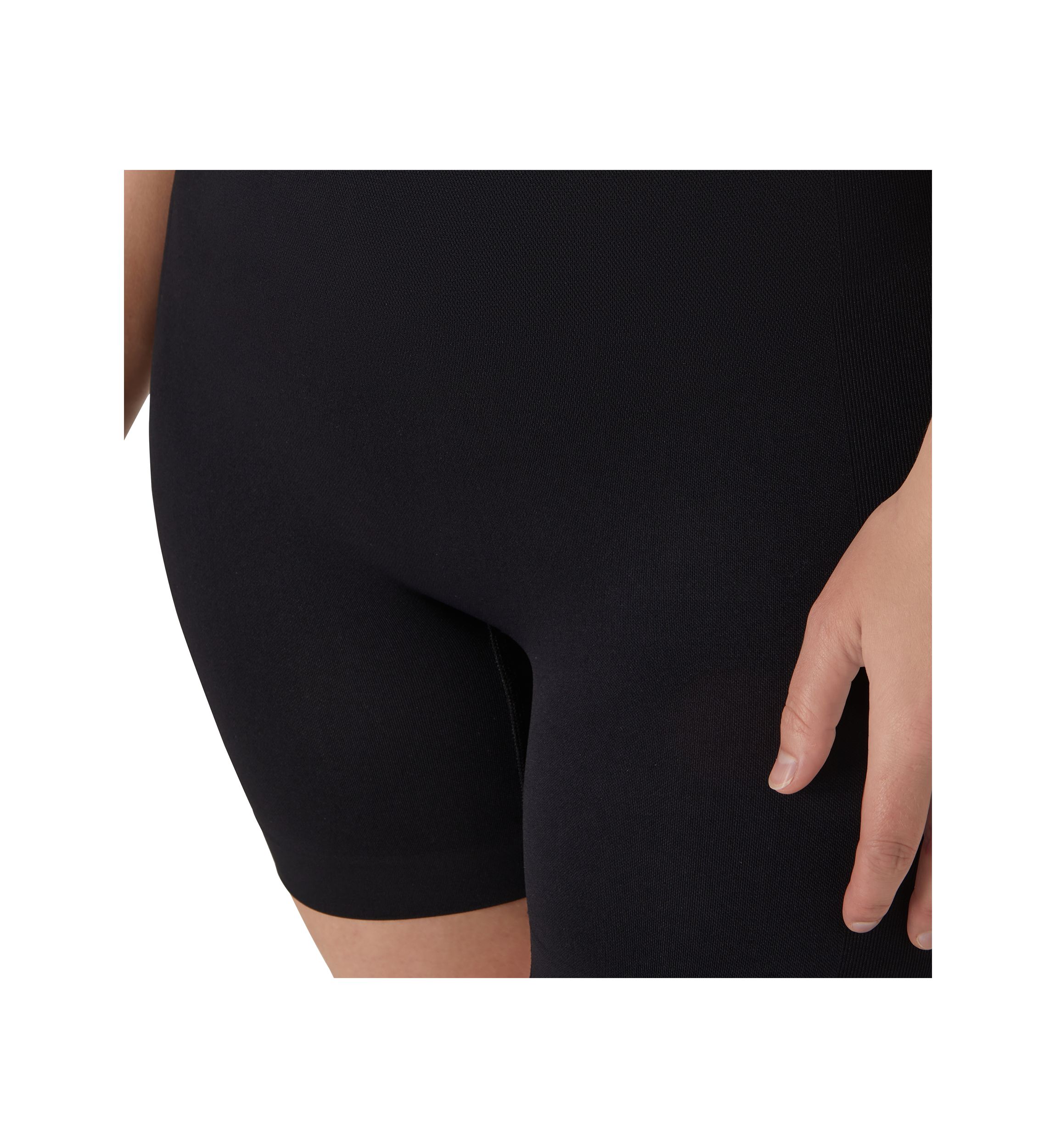 Seamless Mid-Waist Thigh Slimmer