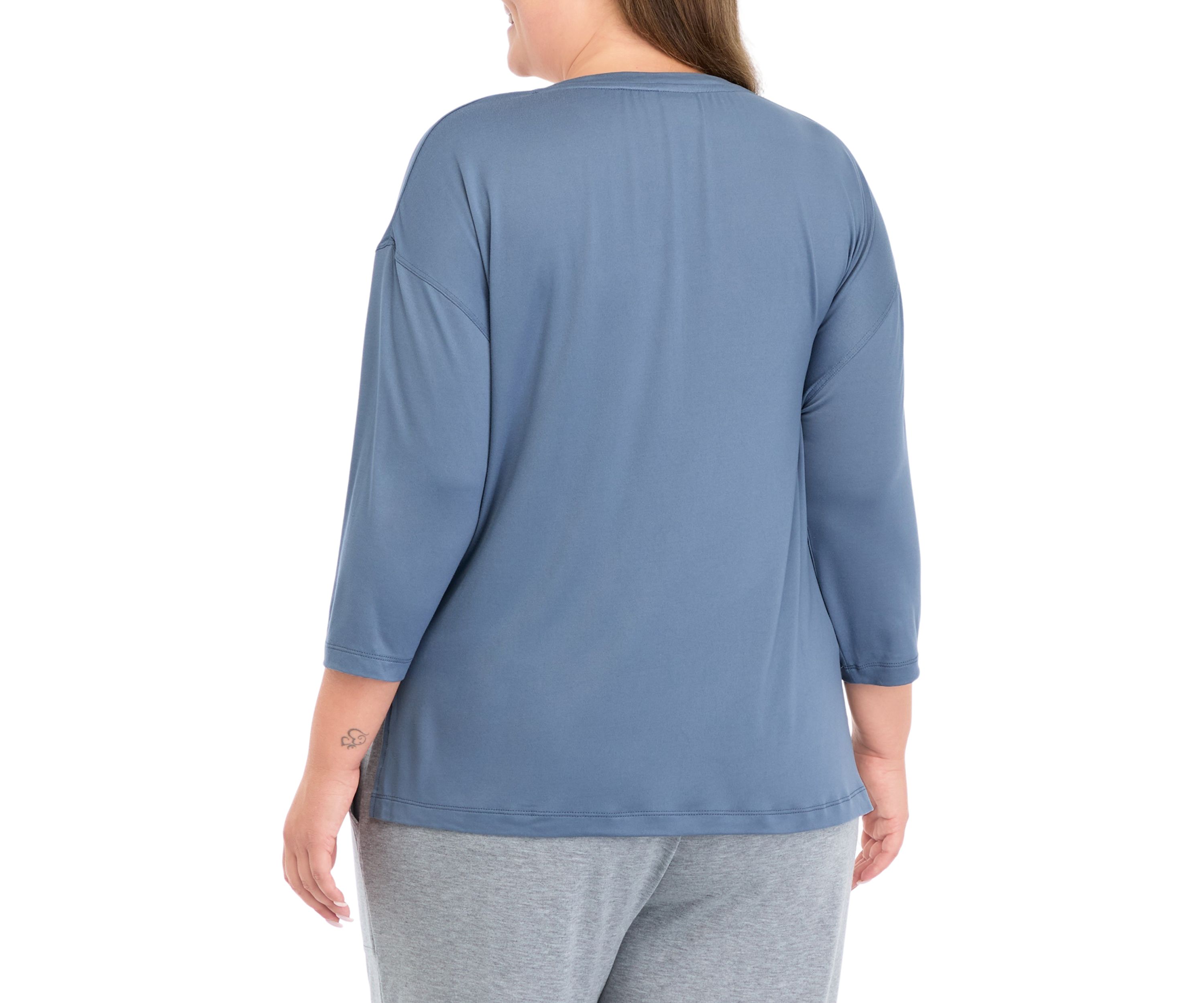 Plus Size 3/4 Sleeve V-Neck T-Shirt 