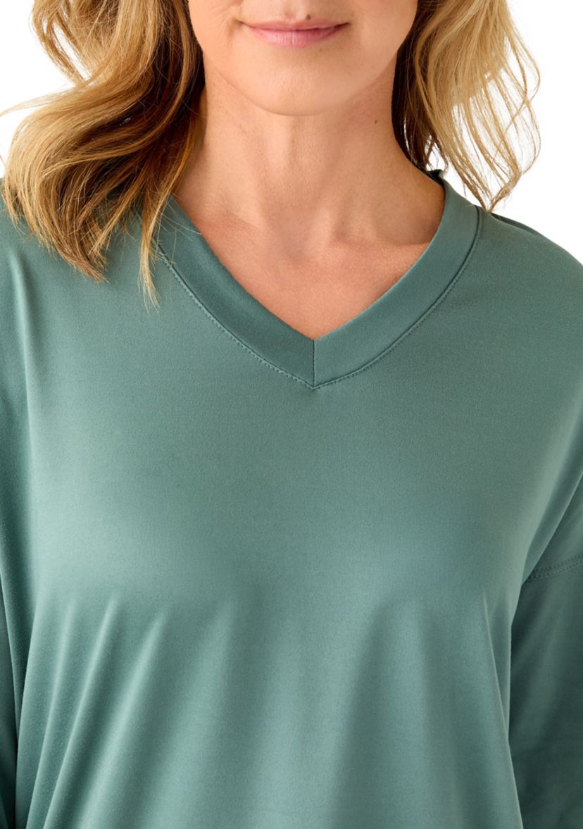Womens Long Sleeve V-Neck Table Top