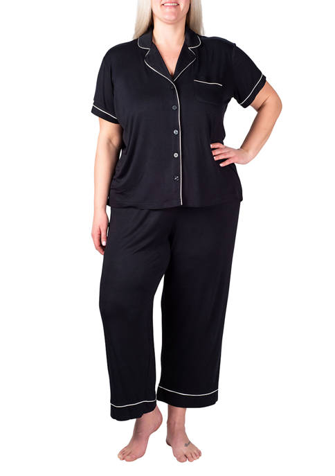 Plus Size Notch Collar Short Sleeve Capri Pajama Set 