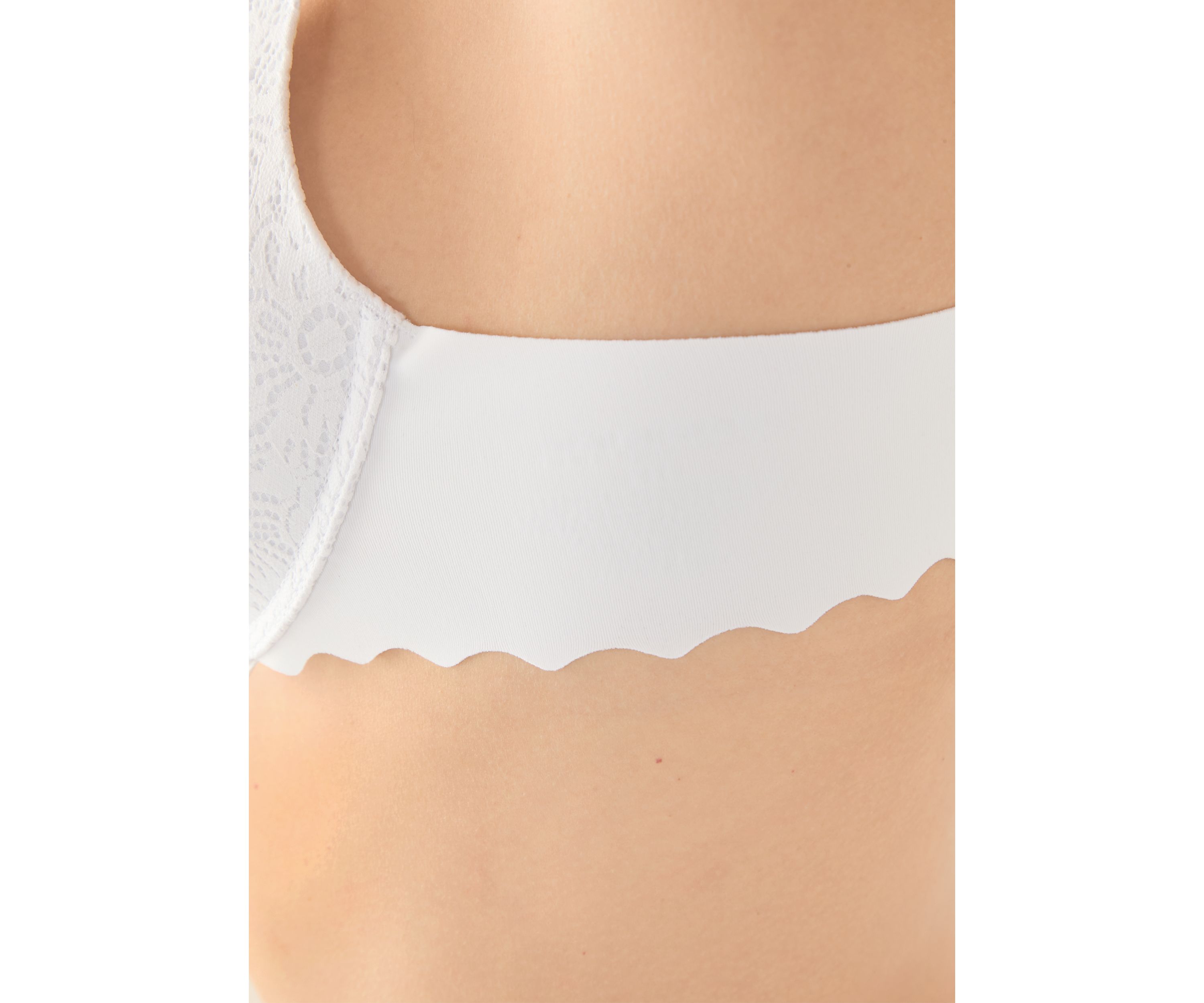 Lace Scallop Edge Front Close Push Up Bra