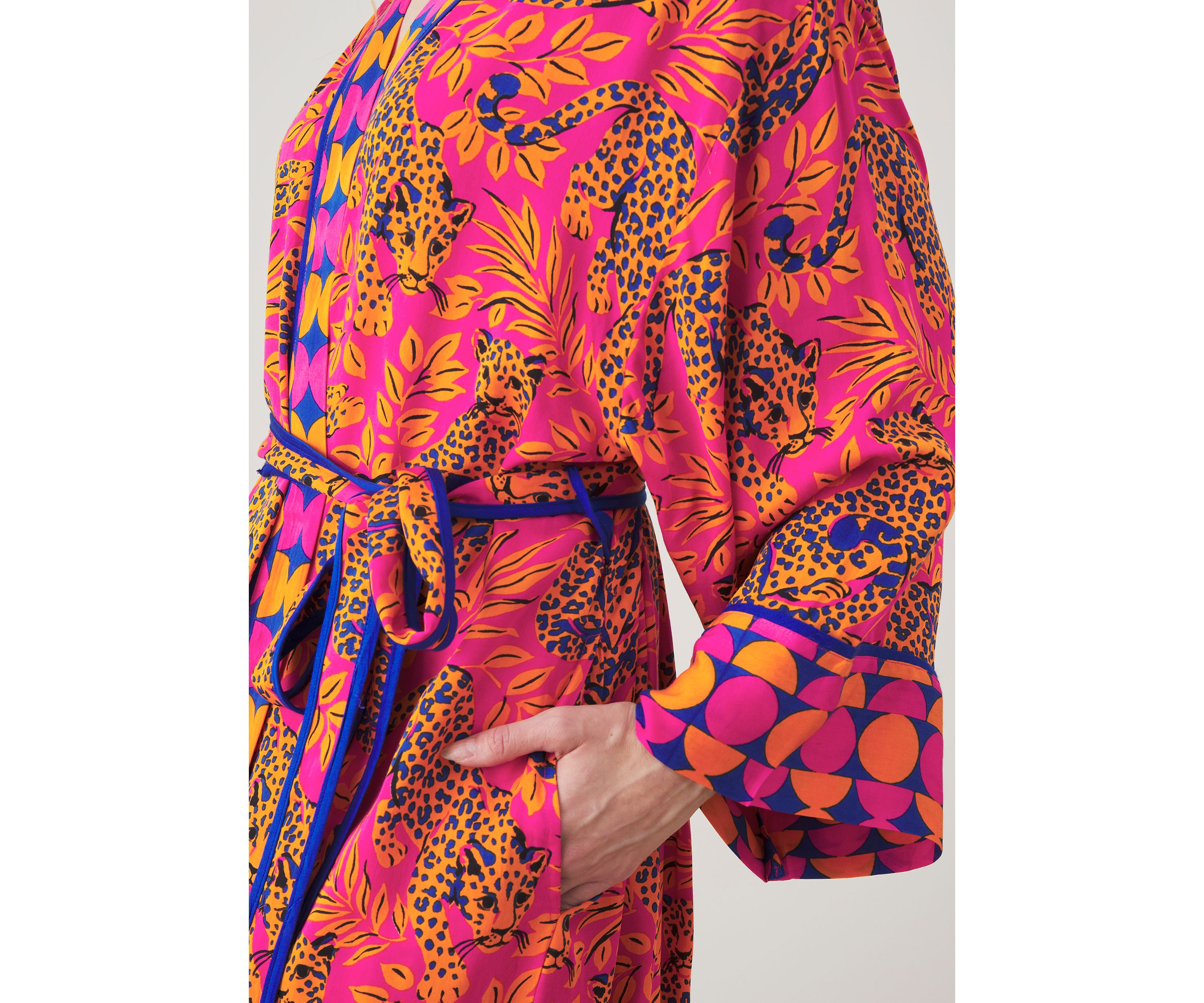 Long Sleeve Satin Robe - City Cats 