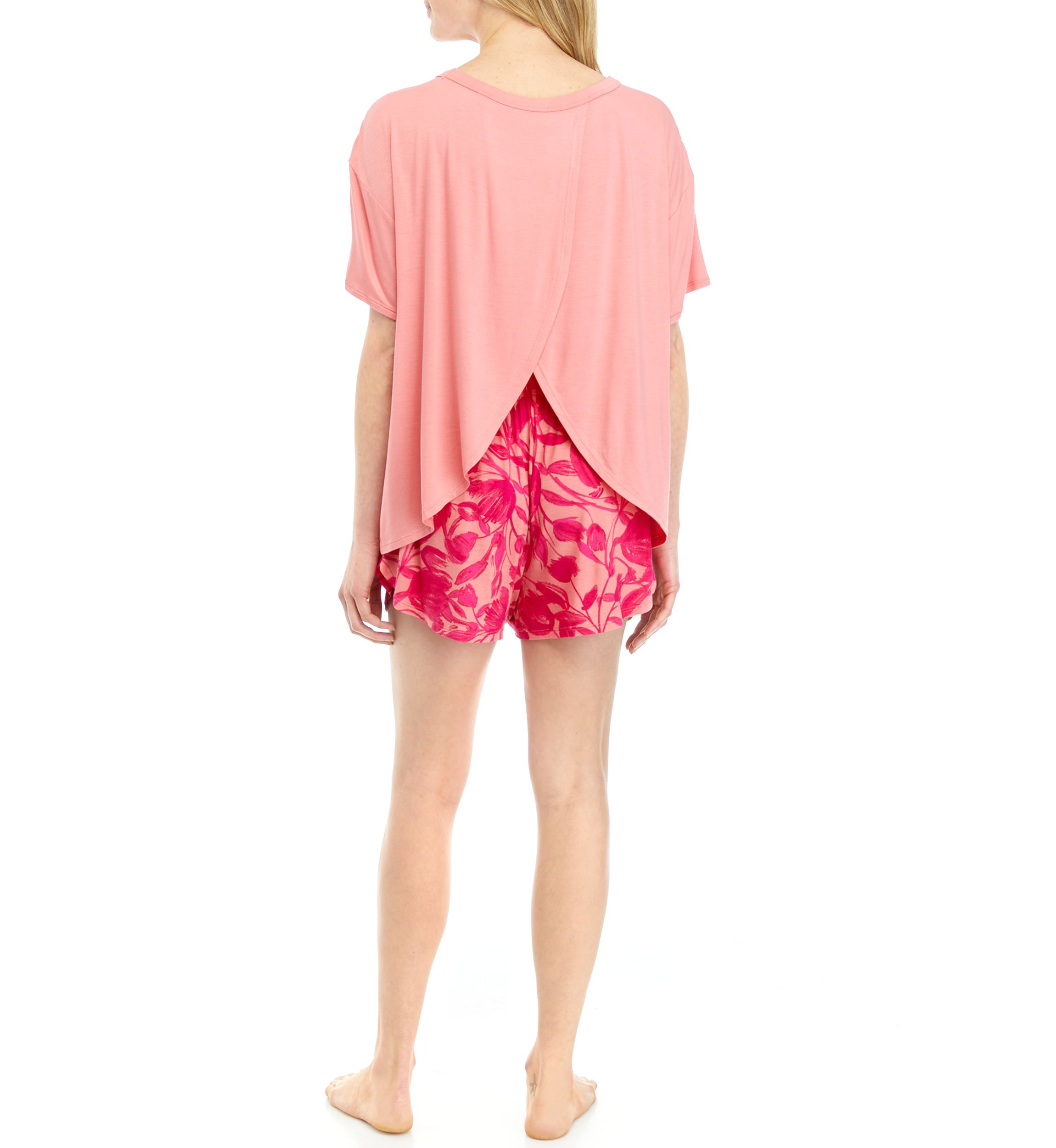 Tulip Back T-Shirt and Shorts Pajama Set