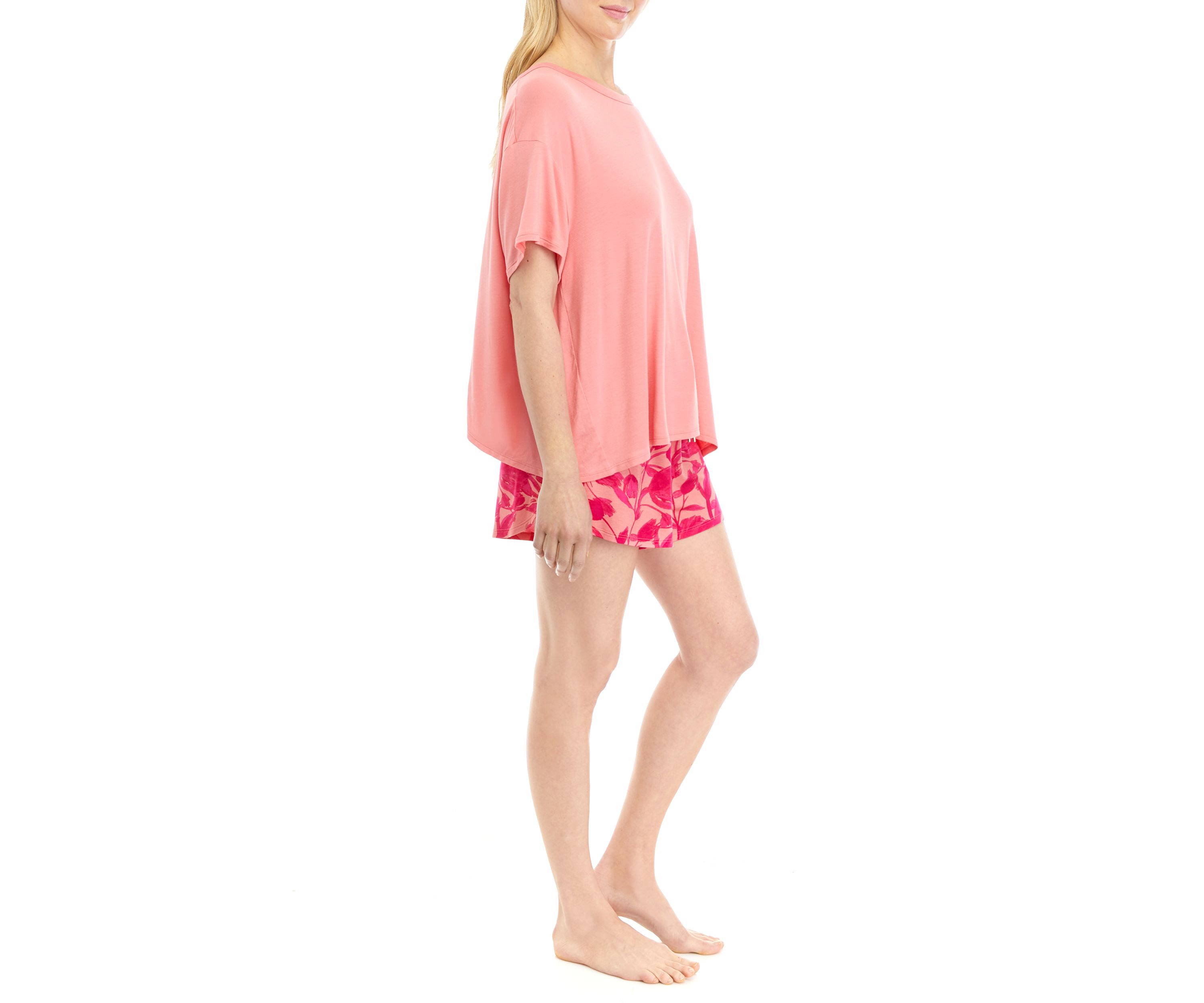 Tulip Back T-Shirt and Shorts Pajama Set