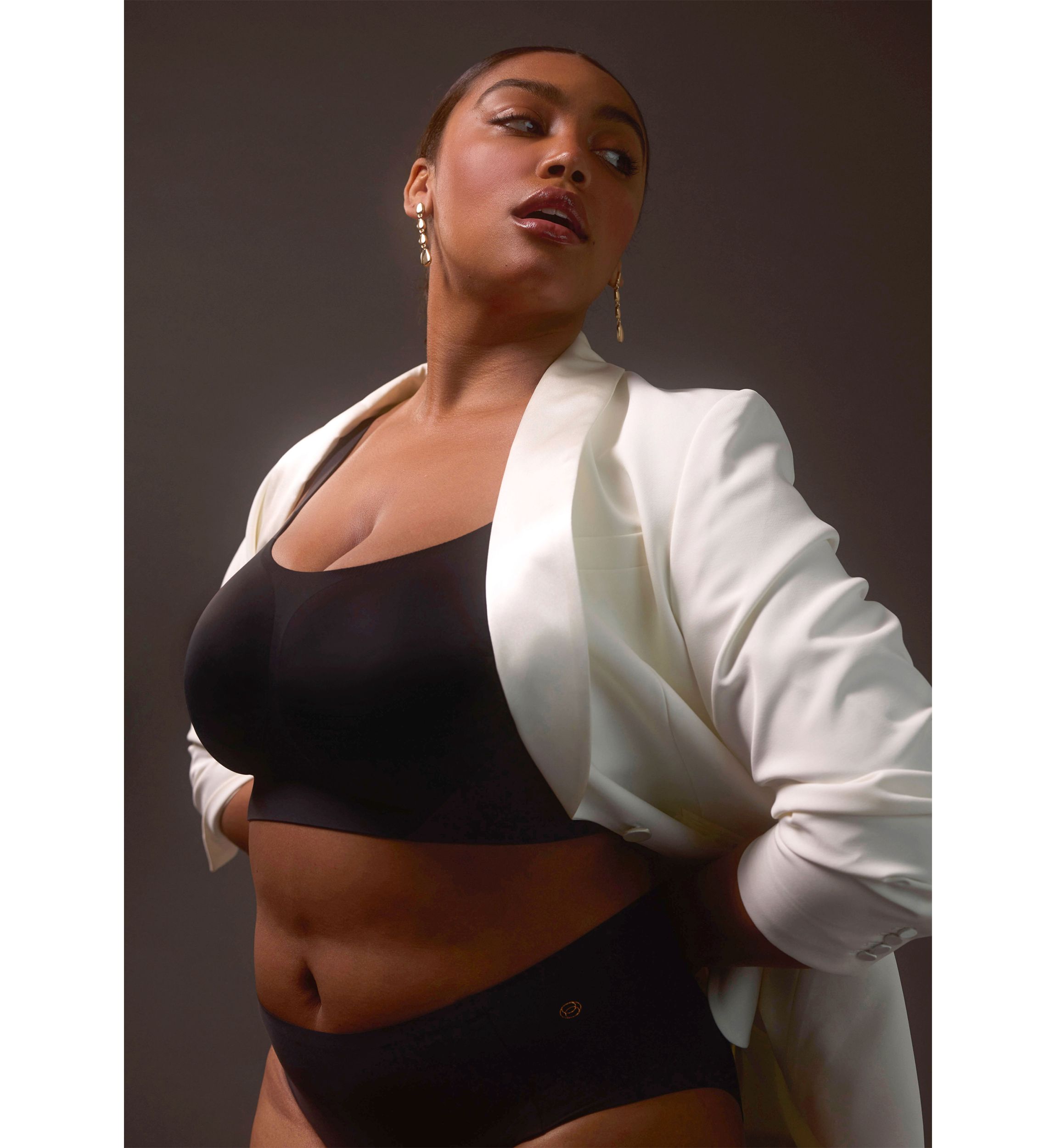 Structured Scoop Bra