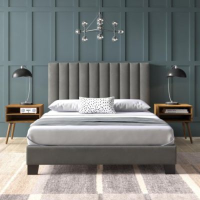 Elements Picket House Furnishings Colbie Upholstered Queen Platform Bed With Nightstands In Grey
