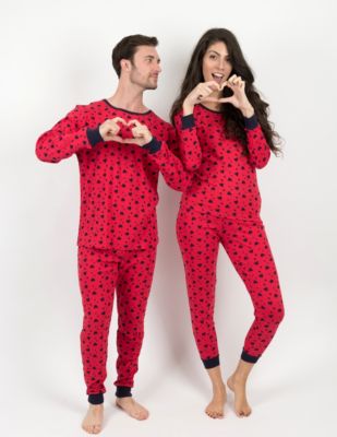 Haute Edition Women's Cozy Christmas Print 2-Piece Jogger Pajama Set