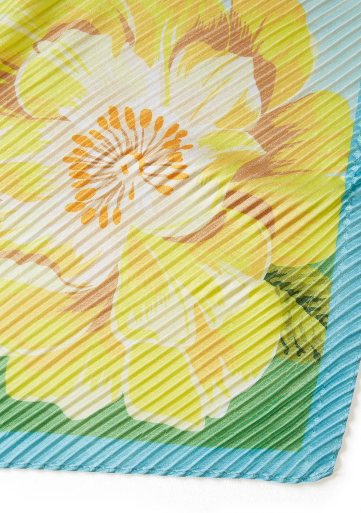 Sunshine Garden Pleated Diamond Scarf 