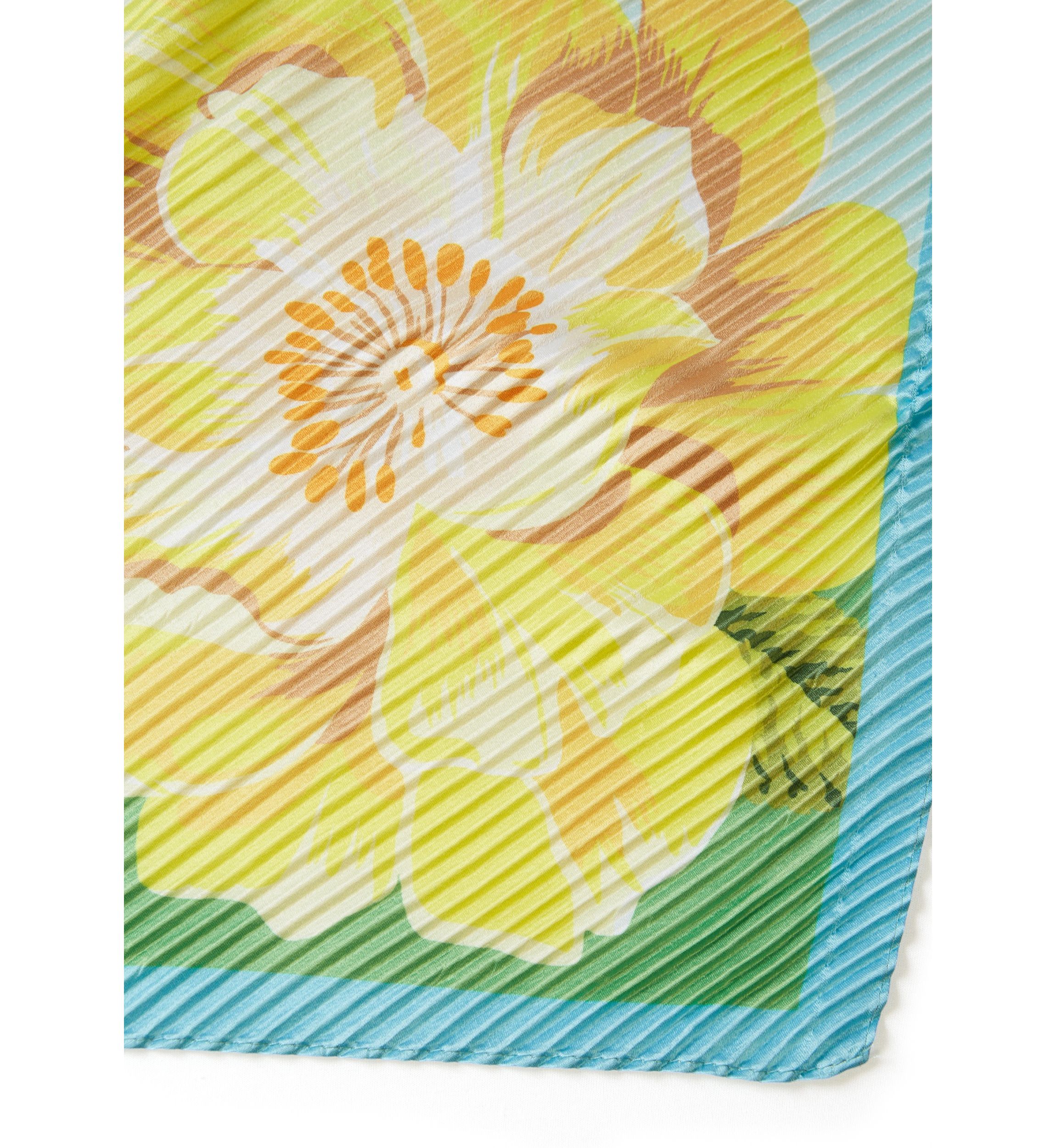 Sunshine Garden Pleated Diamond Scarf 