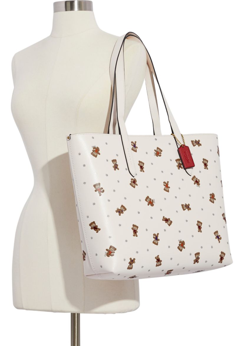 Highline Tote with Snowy Bears Print 