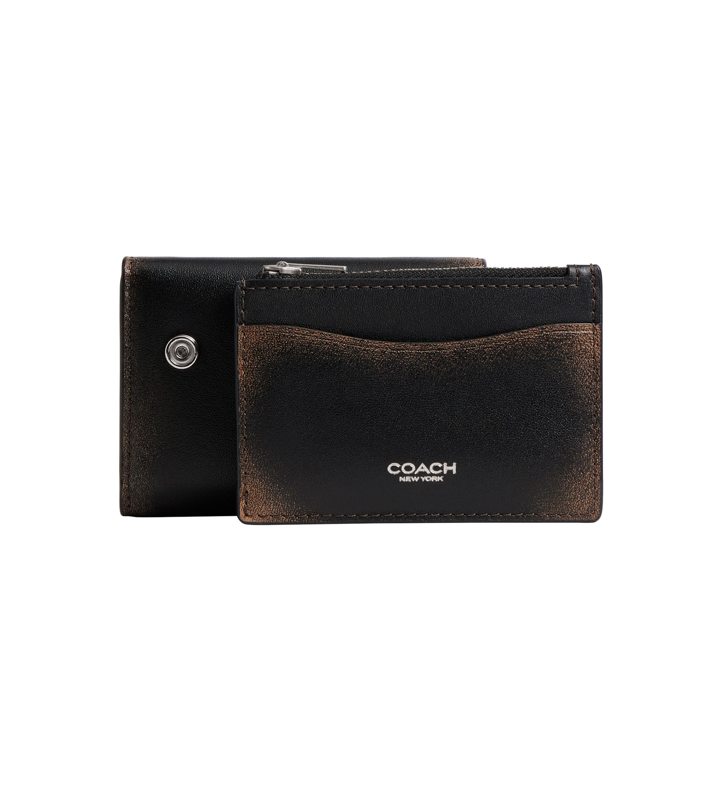 Essential Card Holder Wallet in Loved Leather