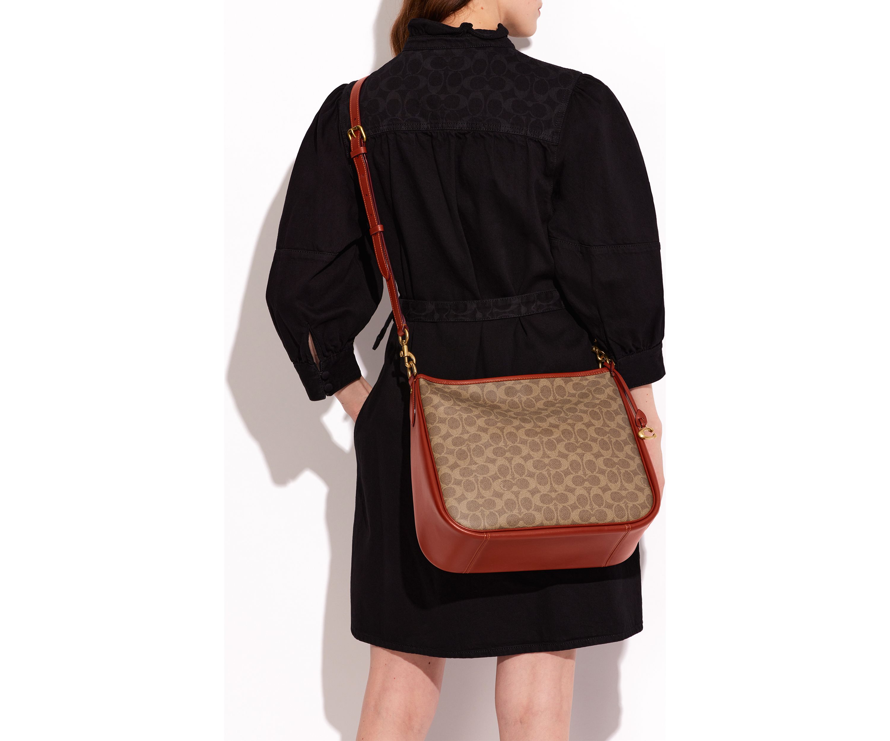 Cary Shoulder Bag in Signature Canvas