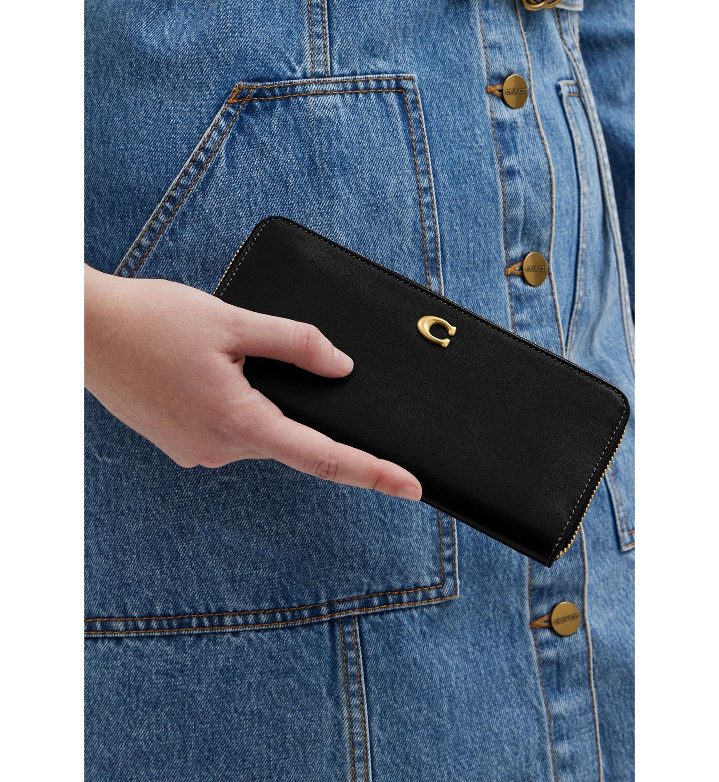 Essential Slim Accordion Zip Wallet