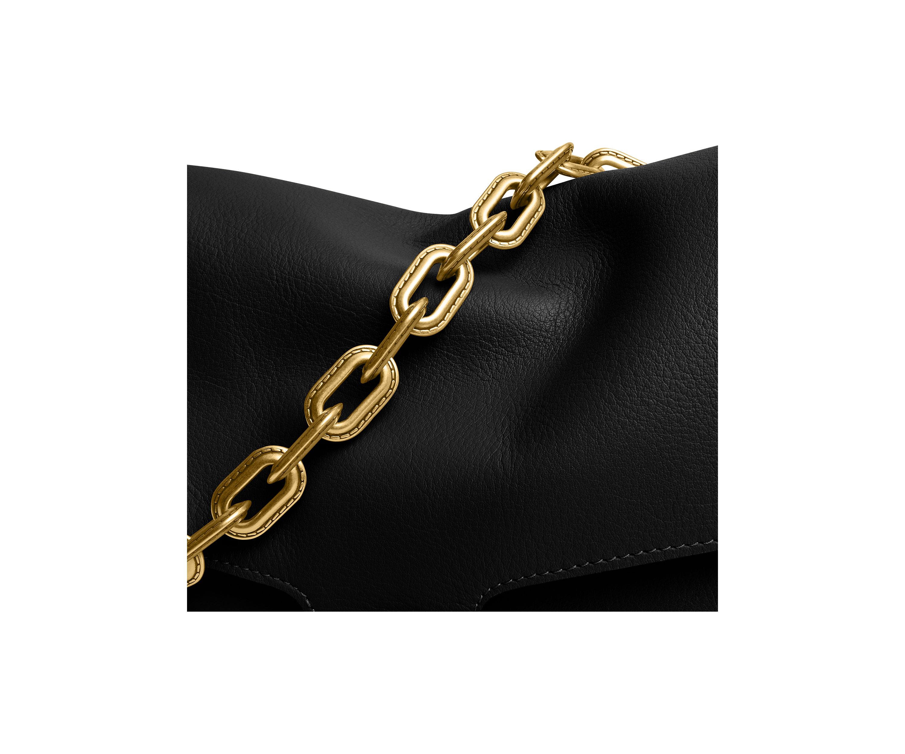 Chain Tabby Shoulder Bag