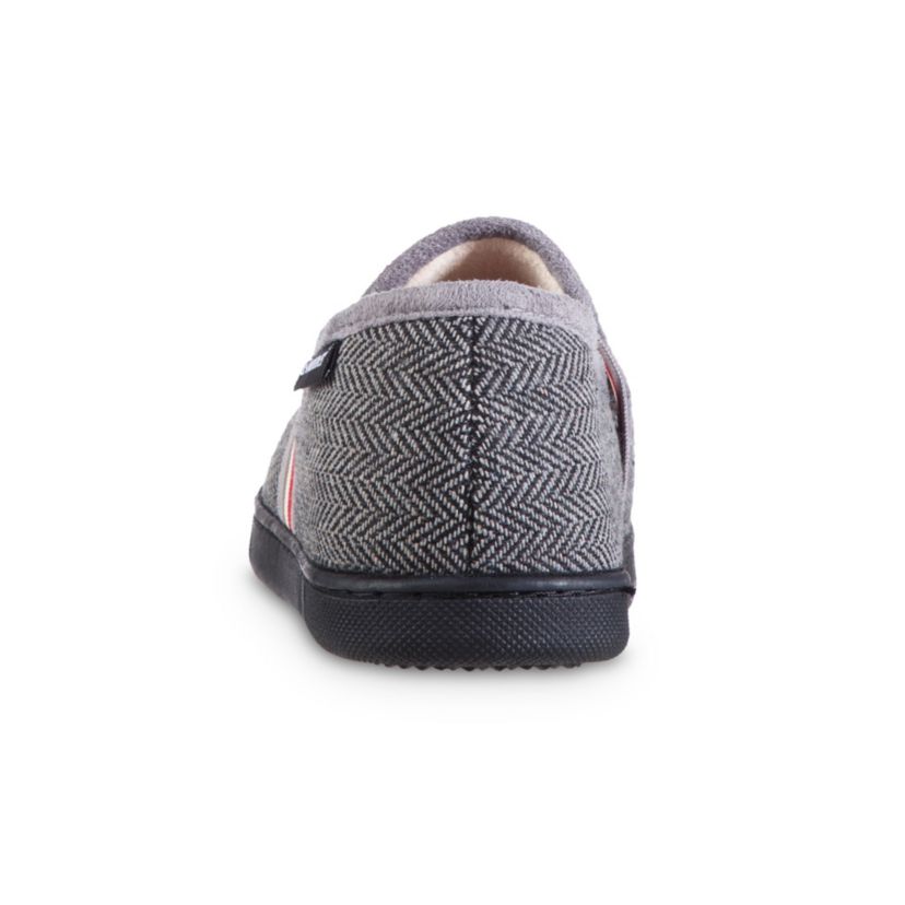 isotoner Mens Memory Foam Herringbone Maverick Closed Back Slipper