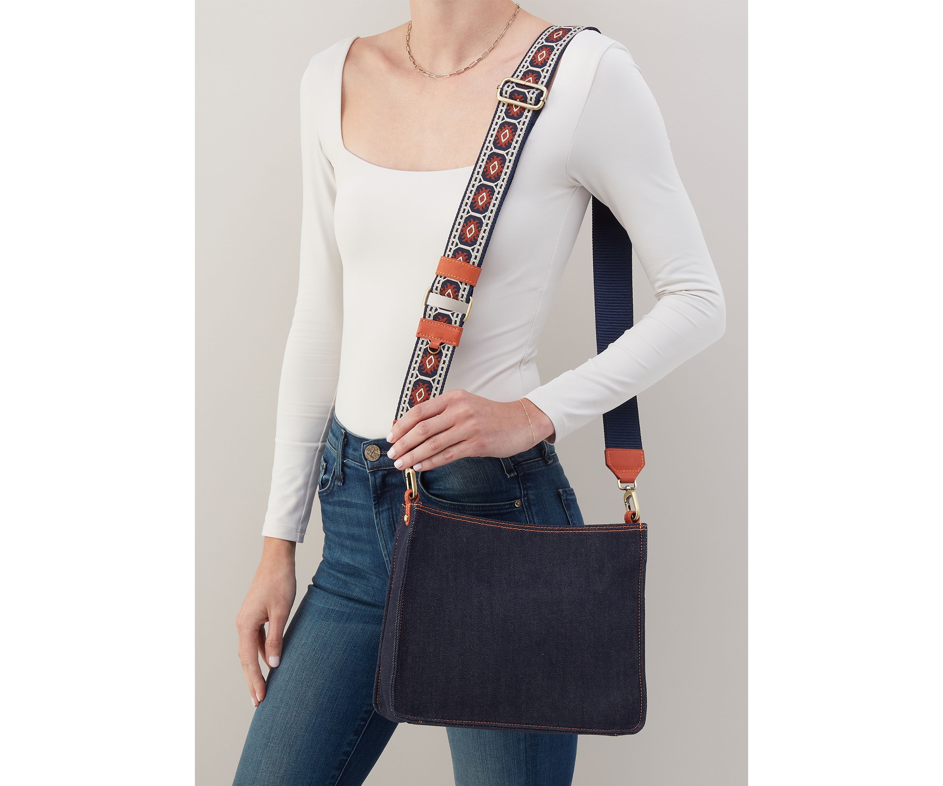 Cass Crossbody